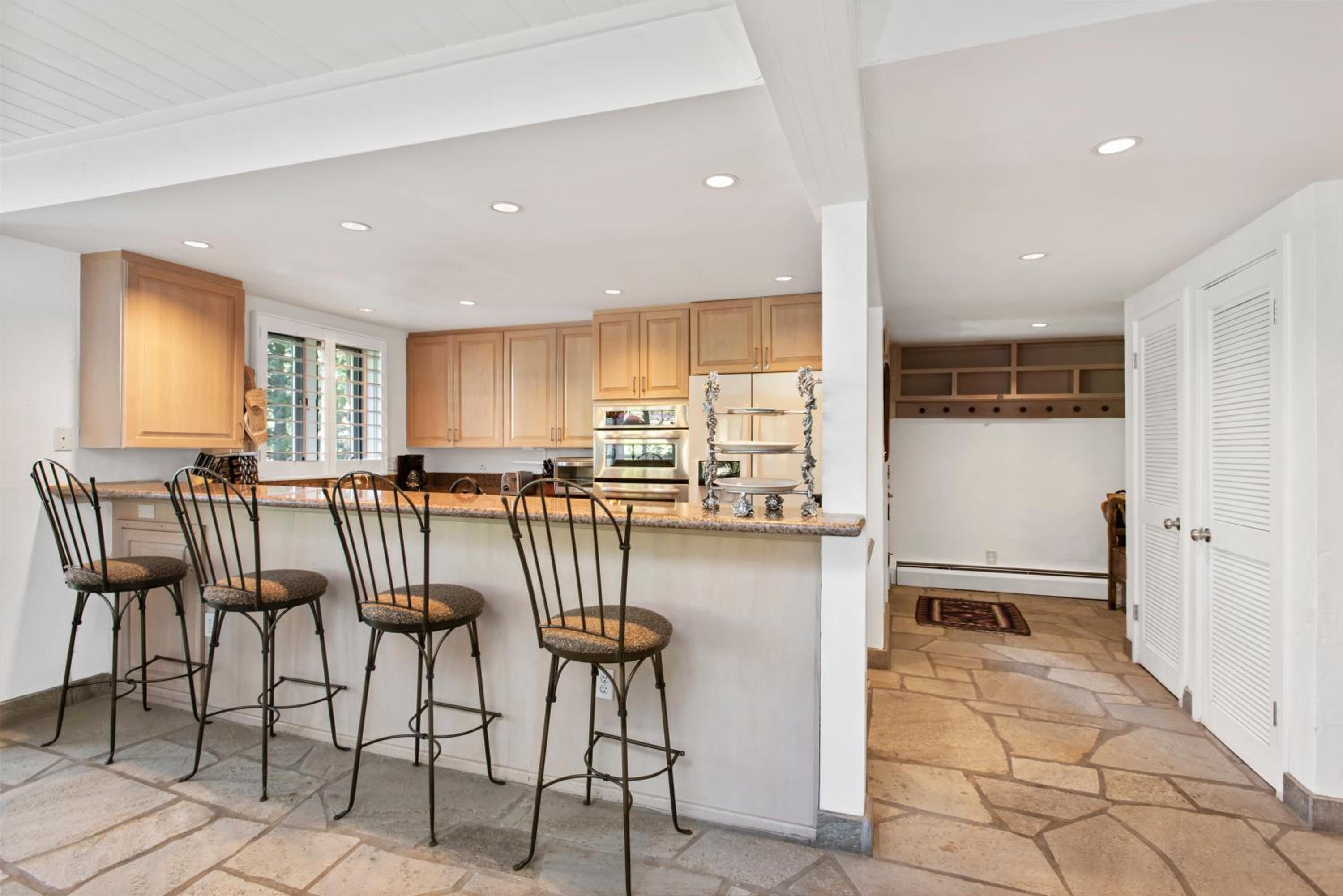 Deluxe Three Bedroom - Aspen Alps 201 - Property Image 9