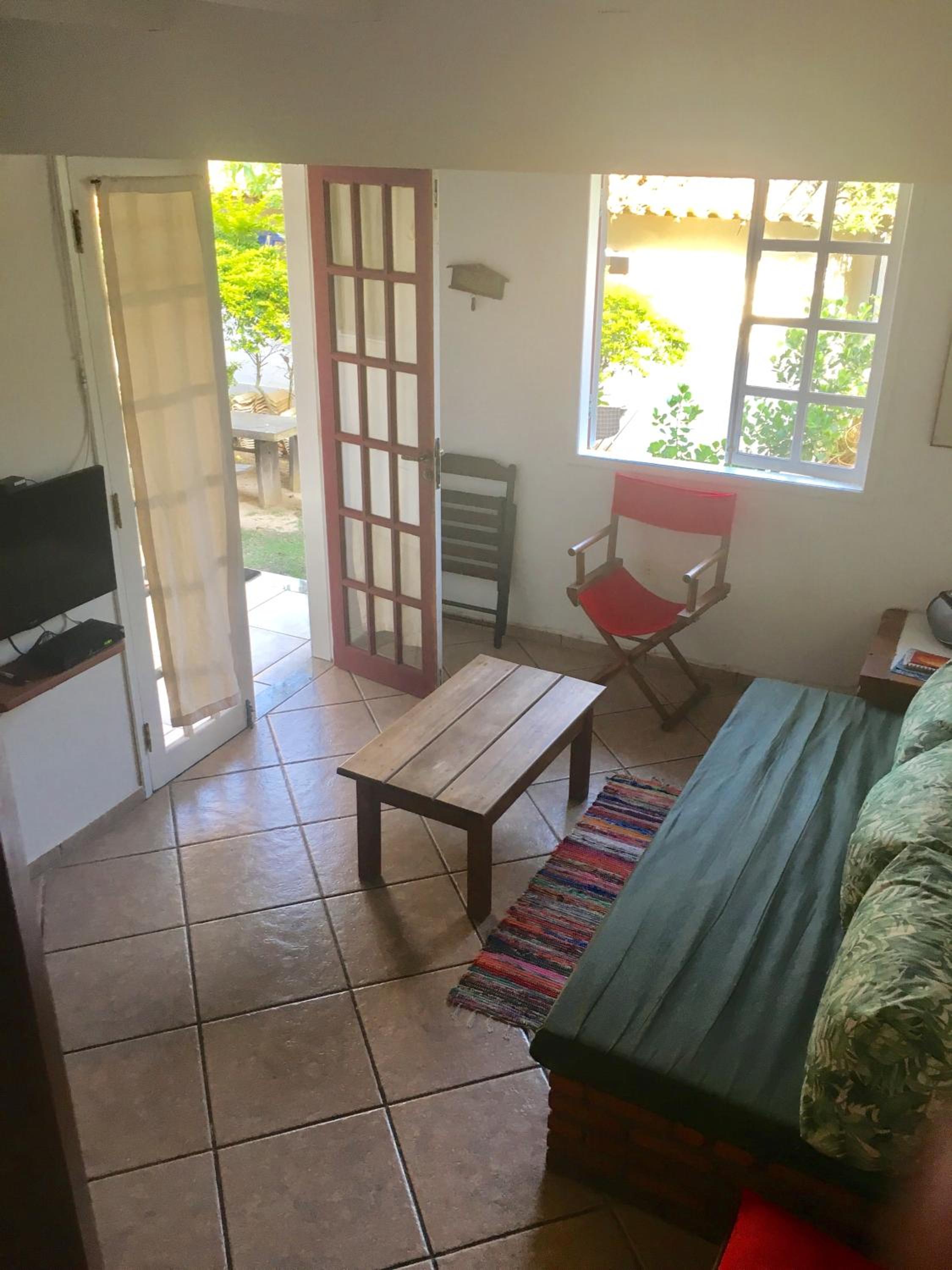 Refúgio Aconchegante no Peró Jardim Privativo Wi-Fi Ideal Casais Famílias e Home Office