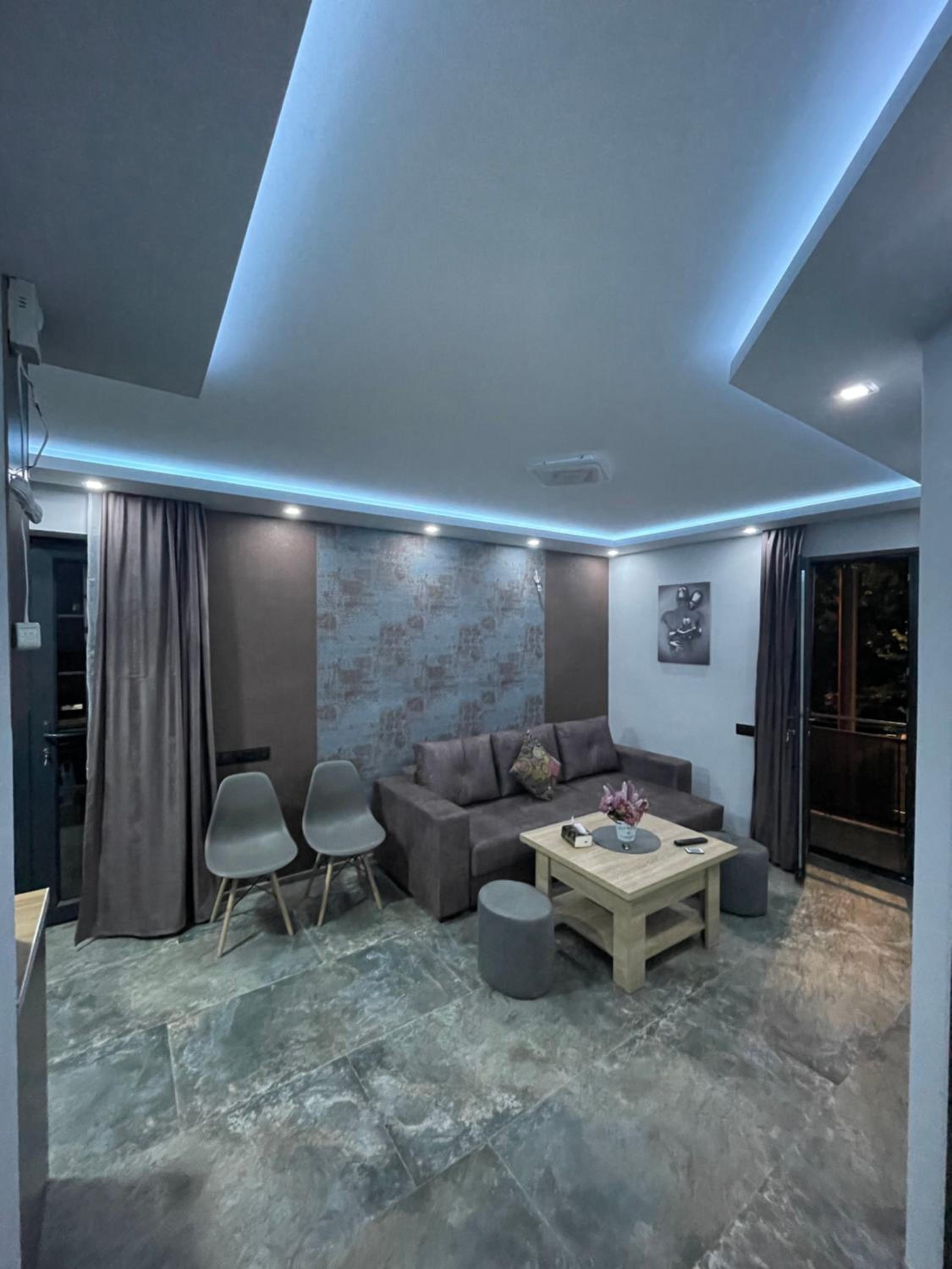 Designed Apartment with French Balcony SELF CHECK IN