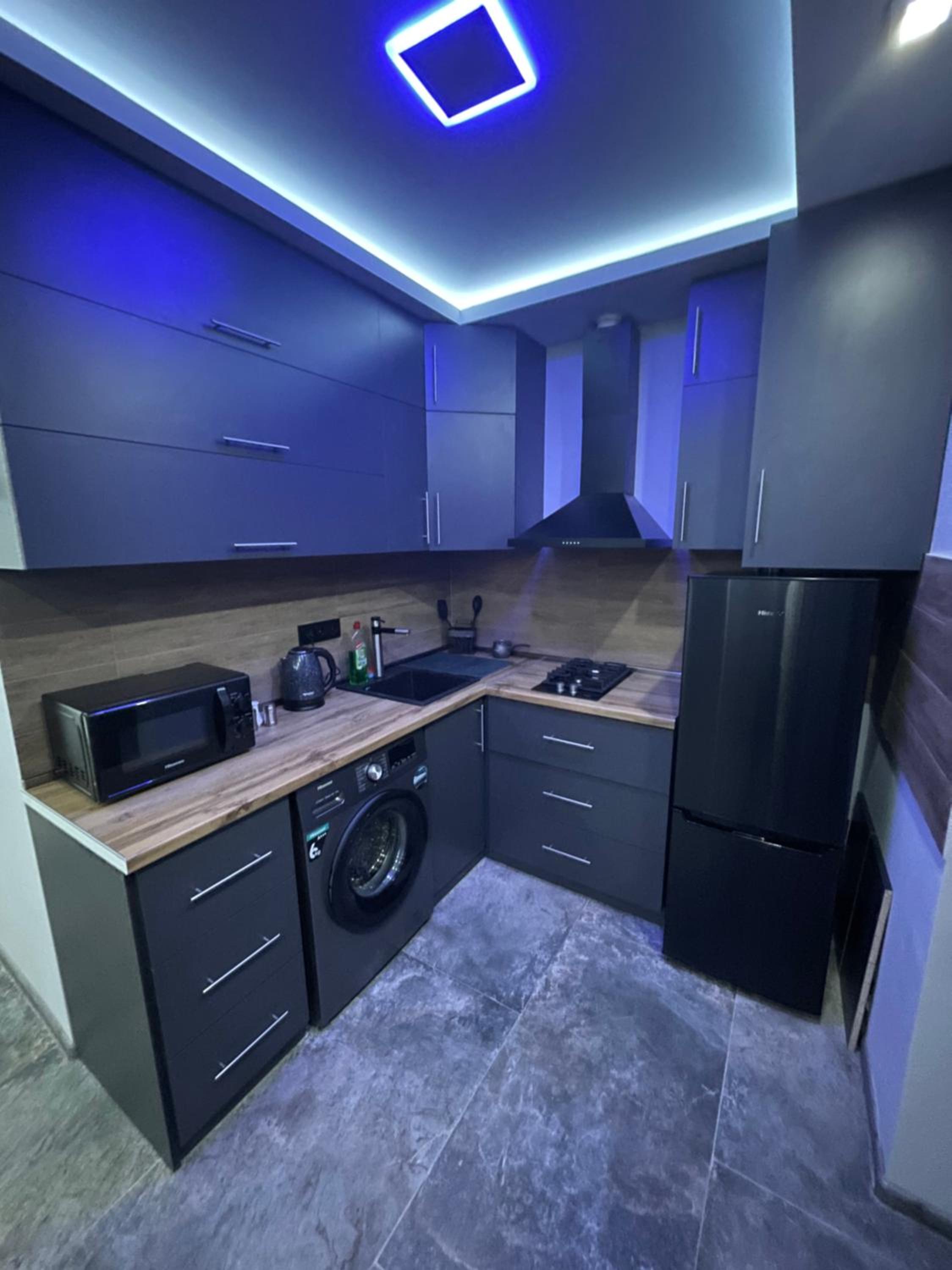 Designed Apartment with French Balcony SELF CHECK IN