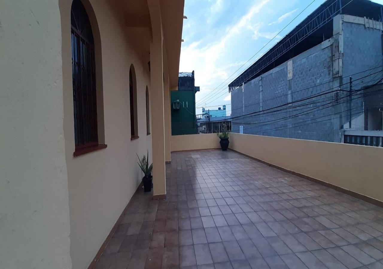 Hotel Apto 1 - Hospedagem da Almira - Image 1