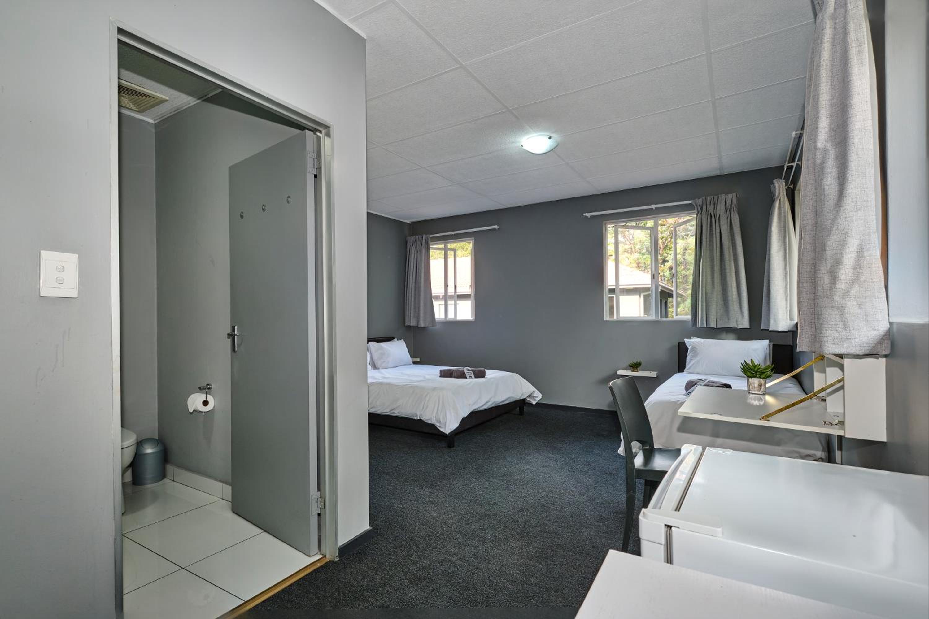 Inn & Out Sandton
