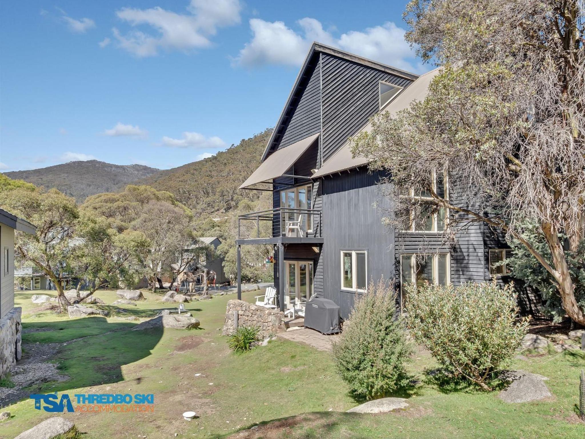 Milkwood 3 Chalet view 2