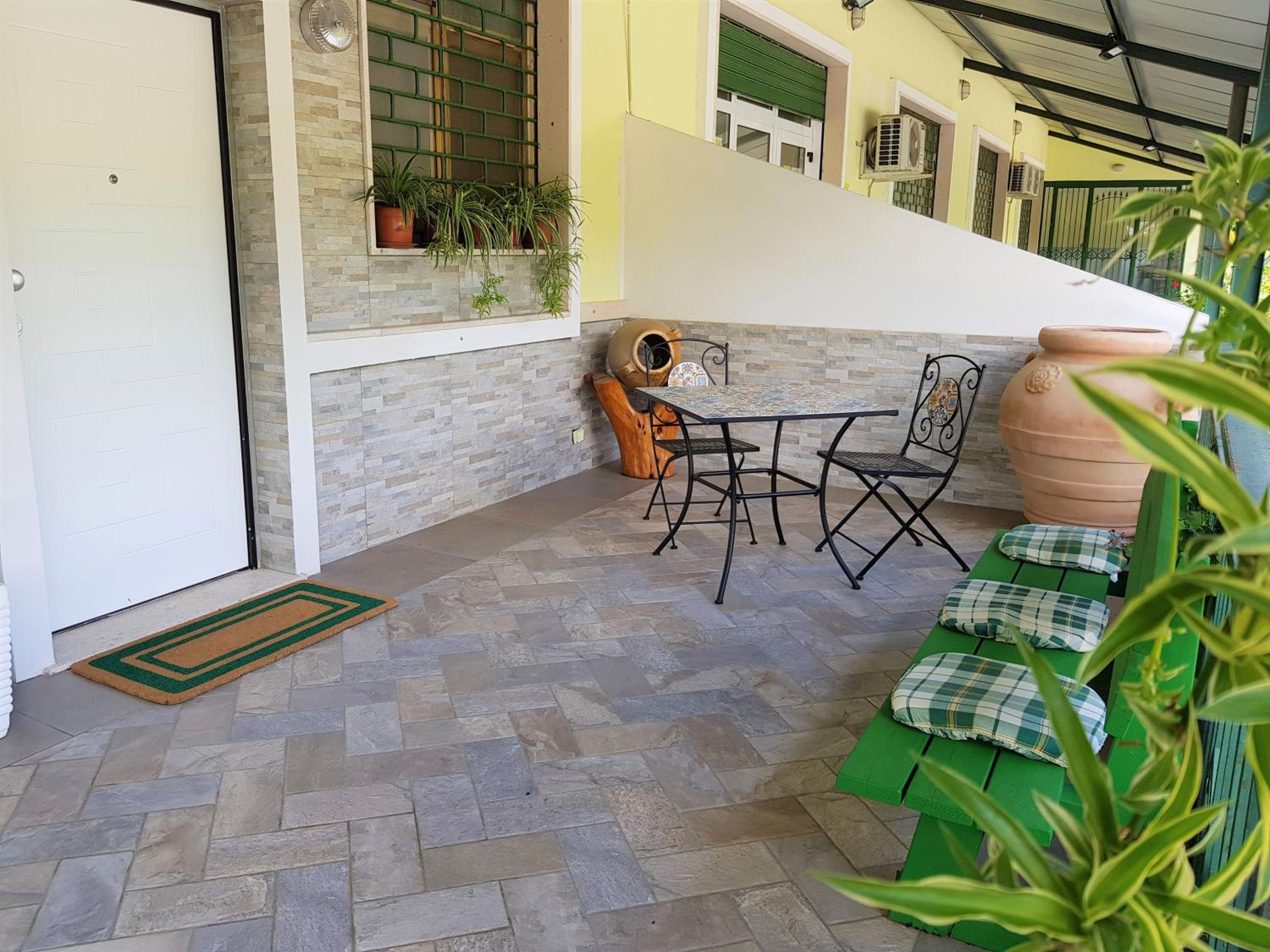 Top bedroom GOLFO - Le Lincelle, Lamezia - 2 extra large single beds view 4