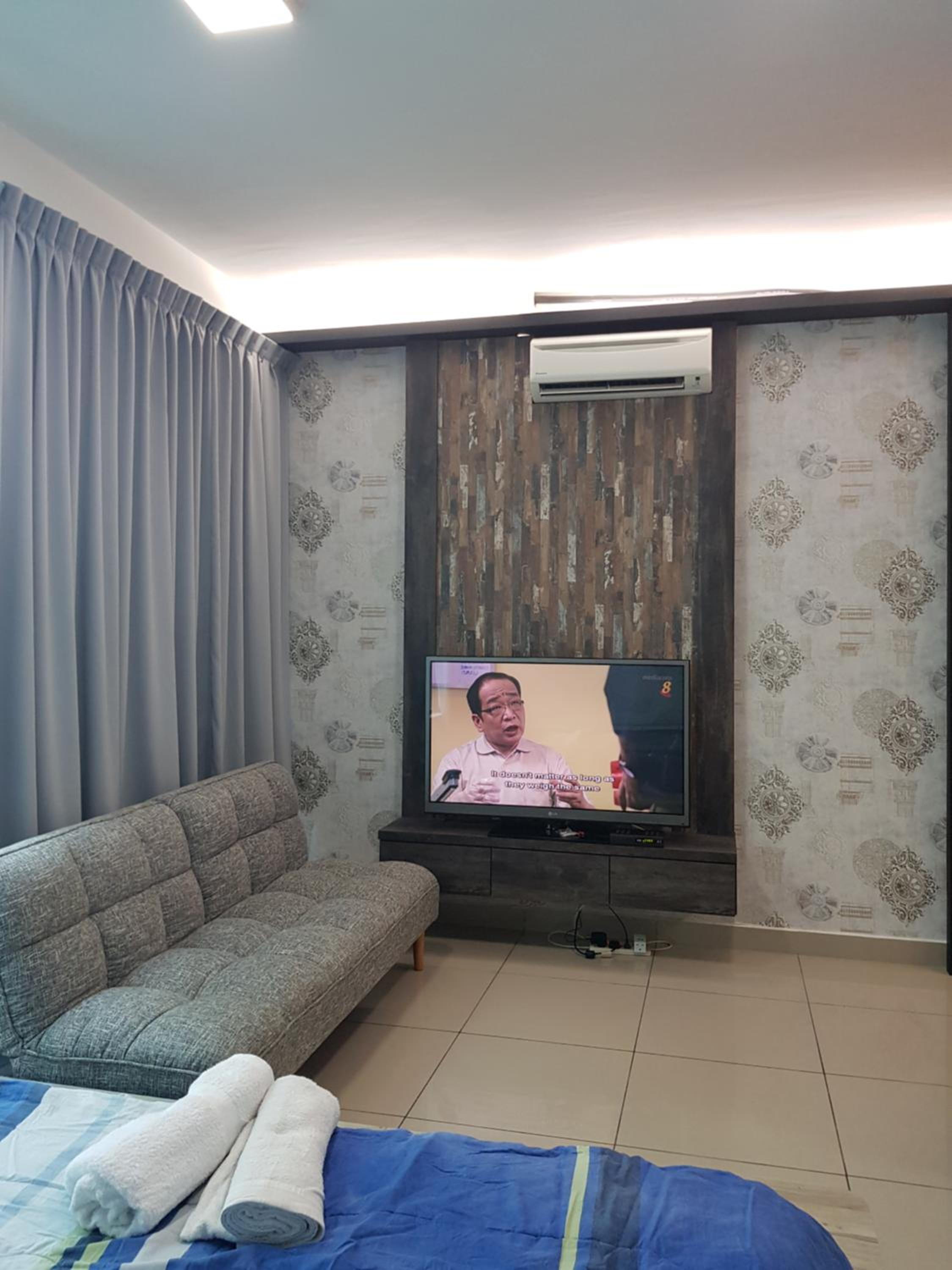 02-AUSTIN REGENCY HOMESTAY for 2pax Pool View