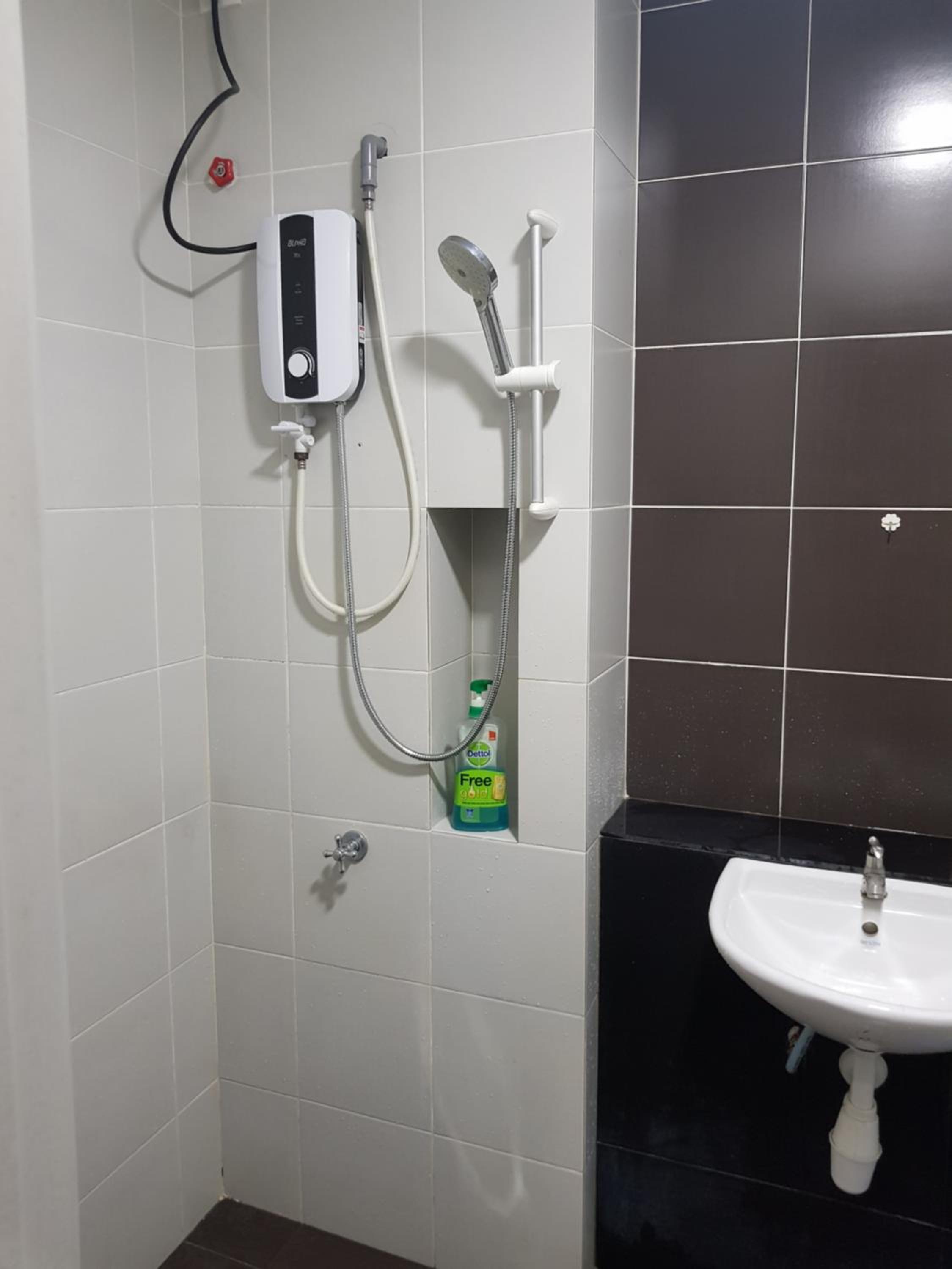 02-AUSTIN REGENCY HOMESTAY for 2pax Pool View