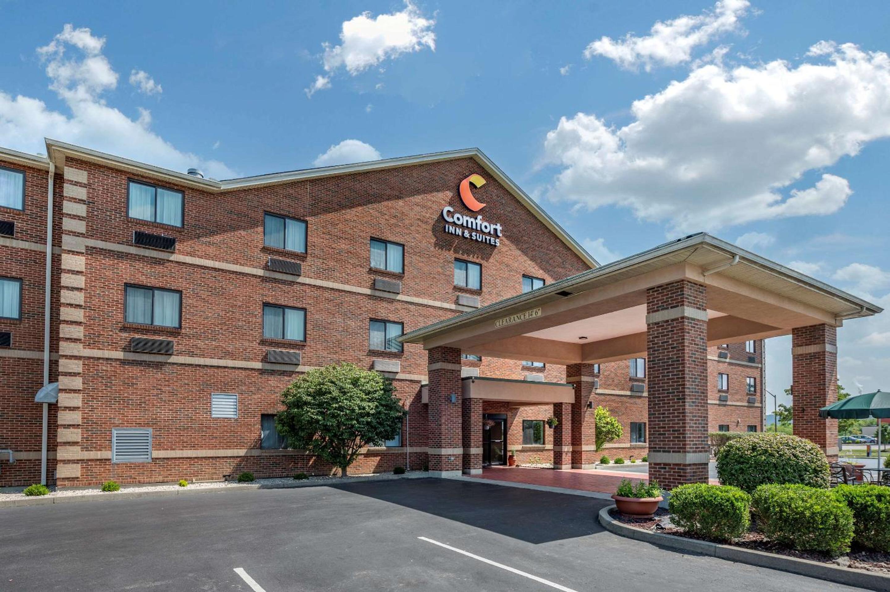 Hotel Comfort Inn & Suites