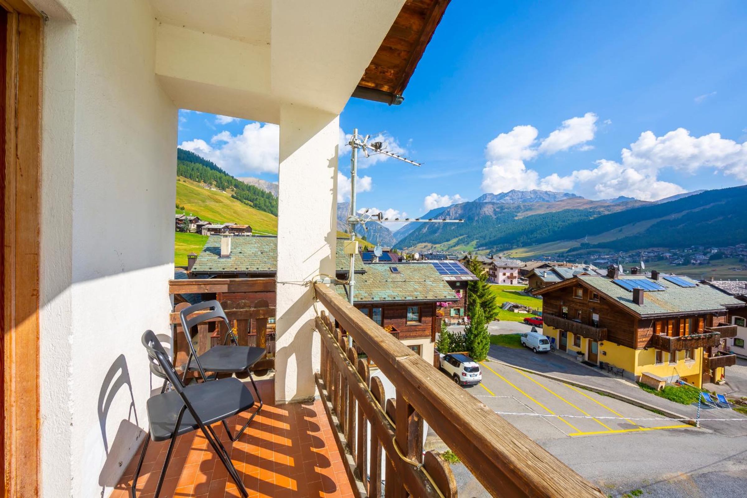 Casa Silvia Ski in - Happy Rentals photo 3