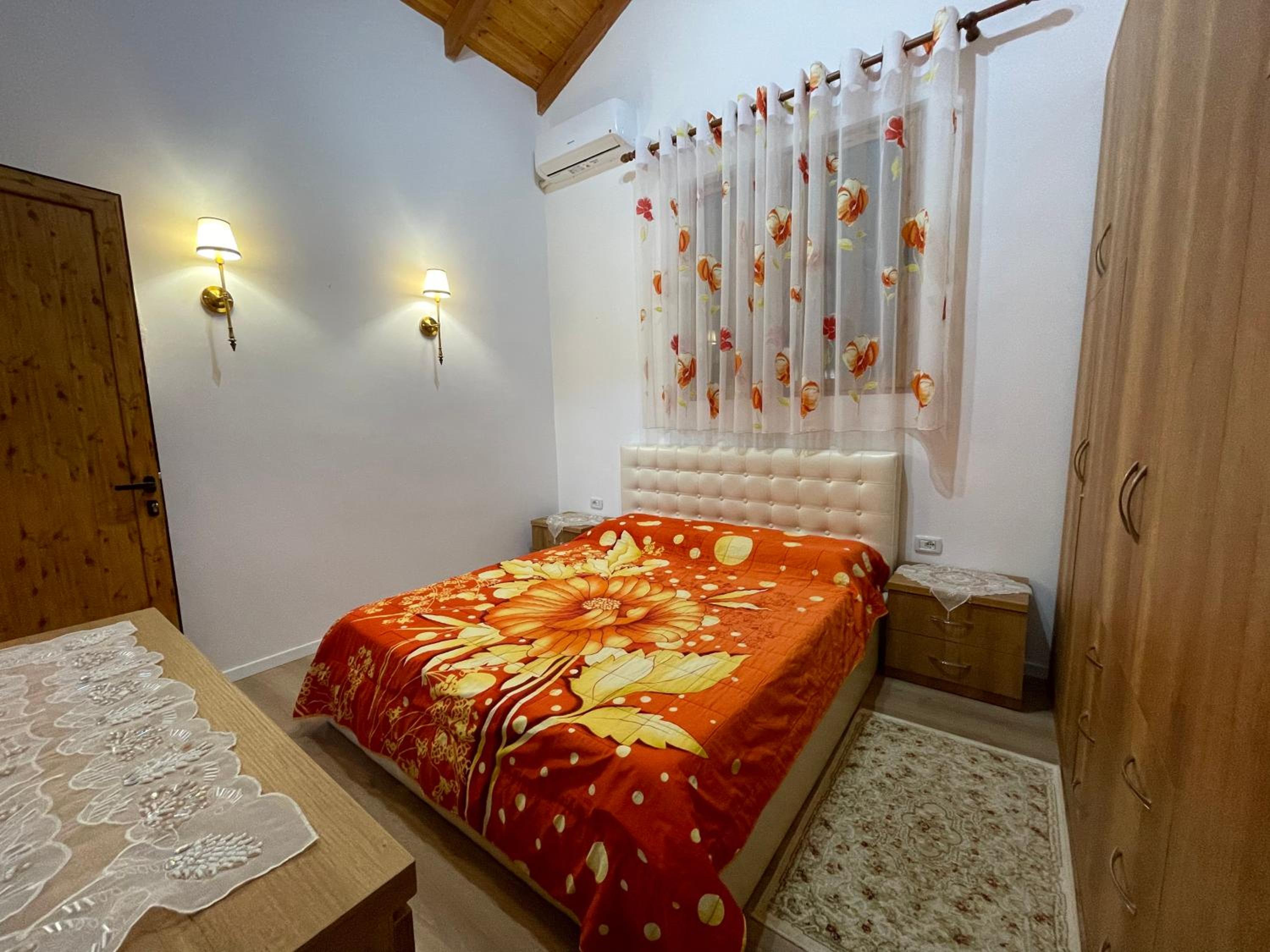 River Escape Villa - Private Beach, Scenic View & BBQ