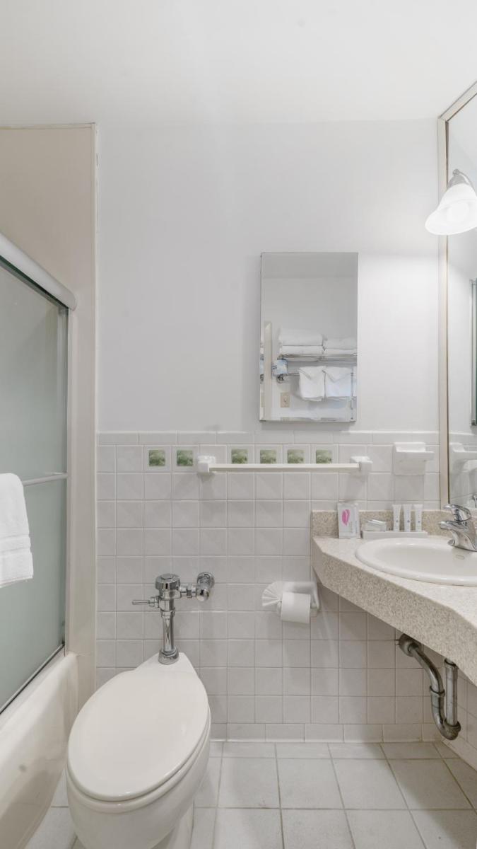 East Hampton House Resort 104