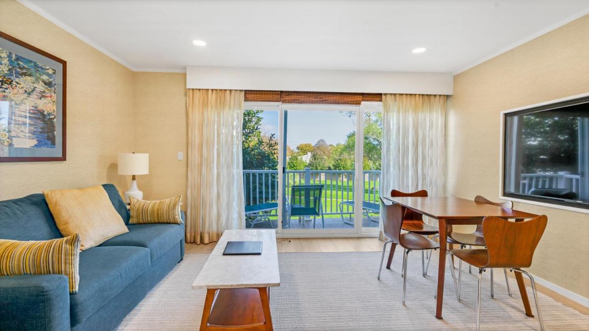 East Hampton House Resort 34