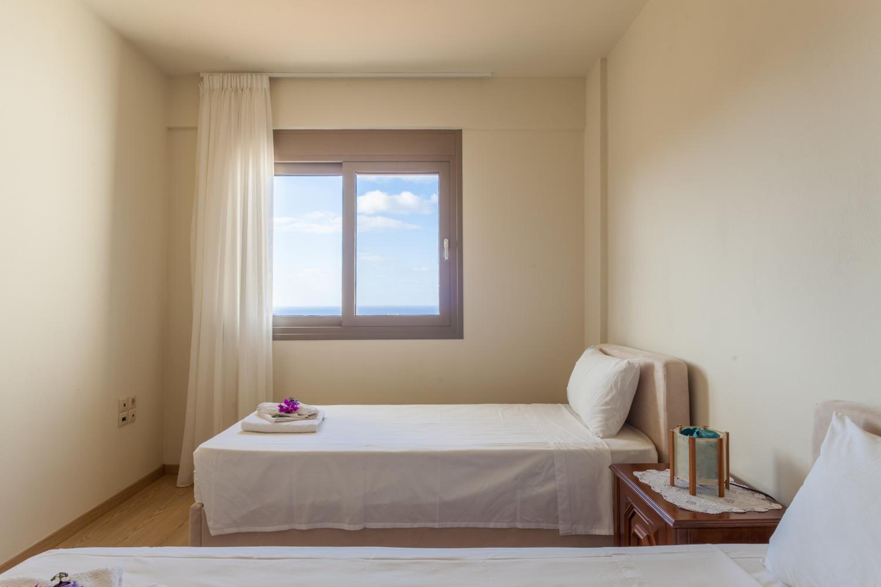 Kokkini Chani, Vrachokipos photo 5