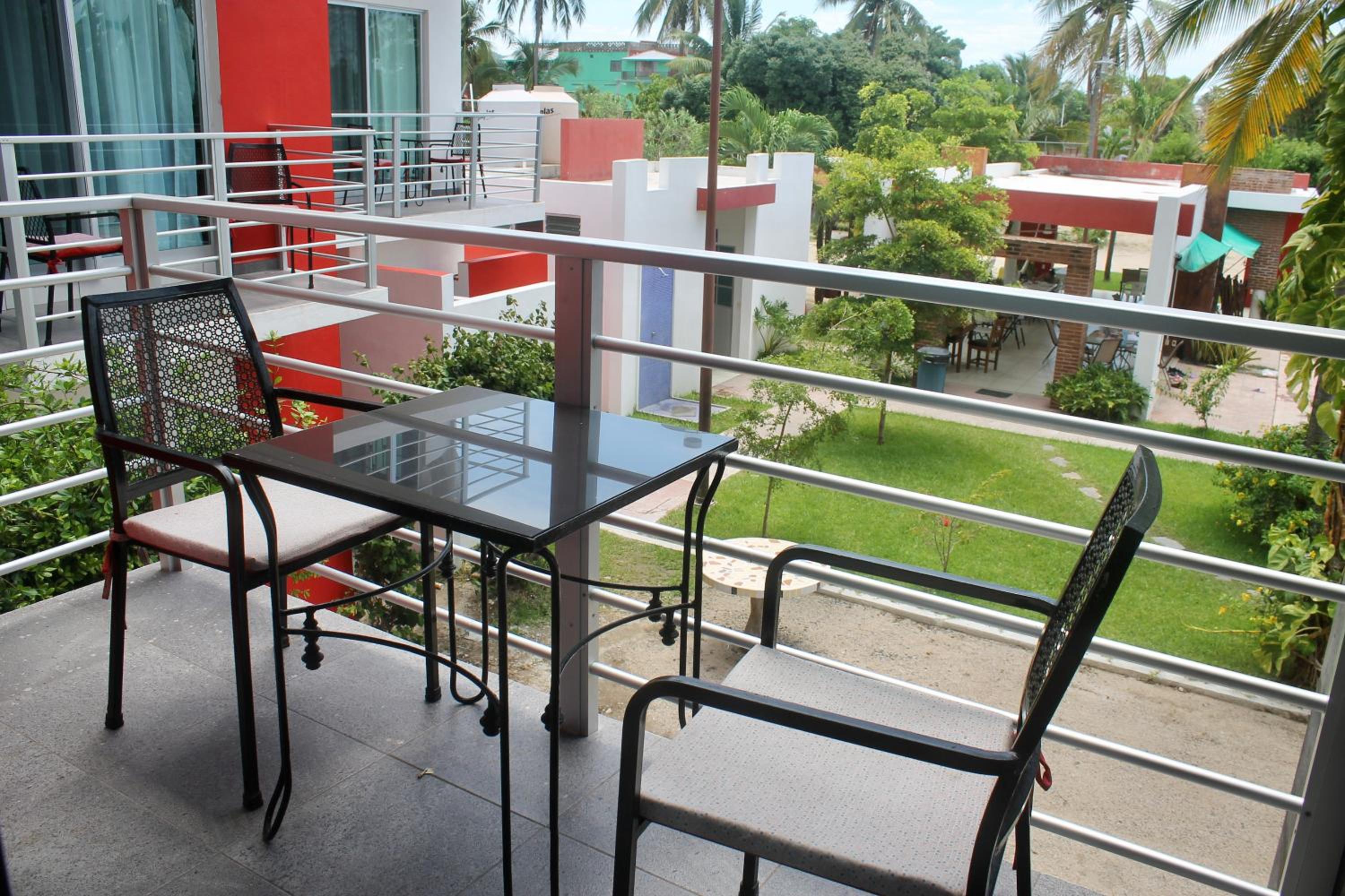 Photo 32