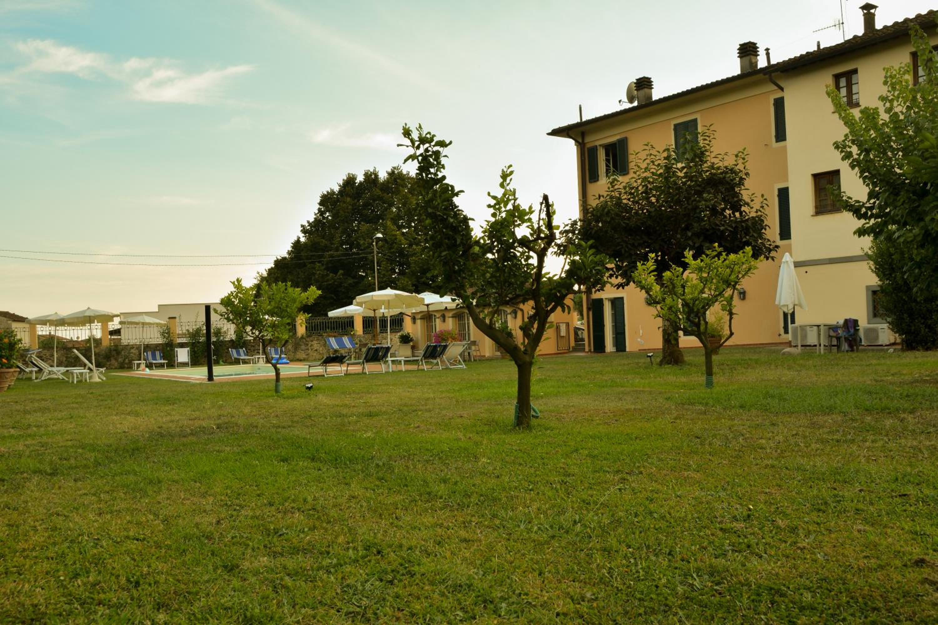 Photo 18