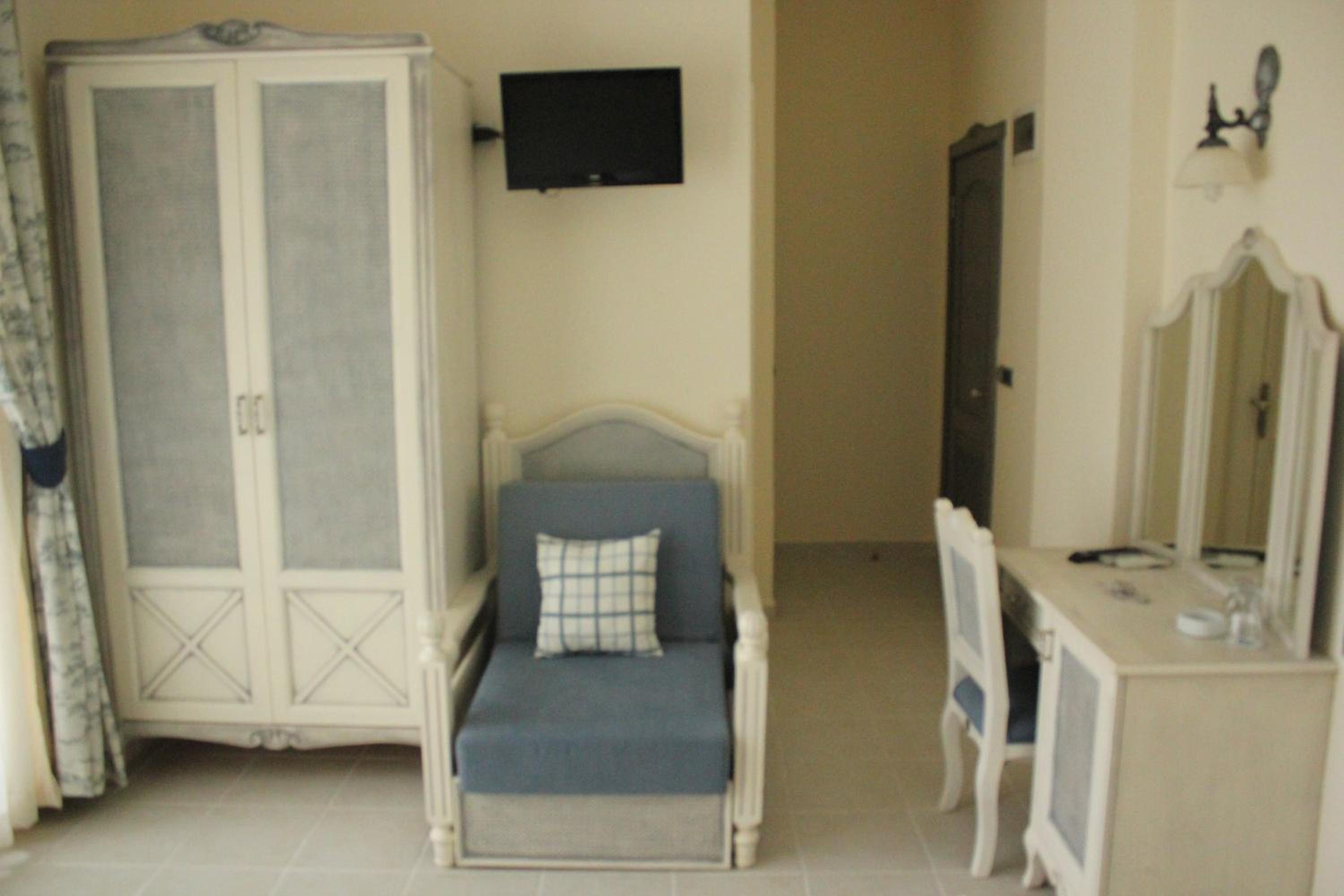 Photo 48
