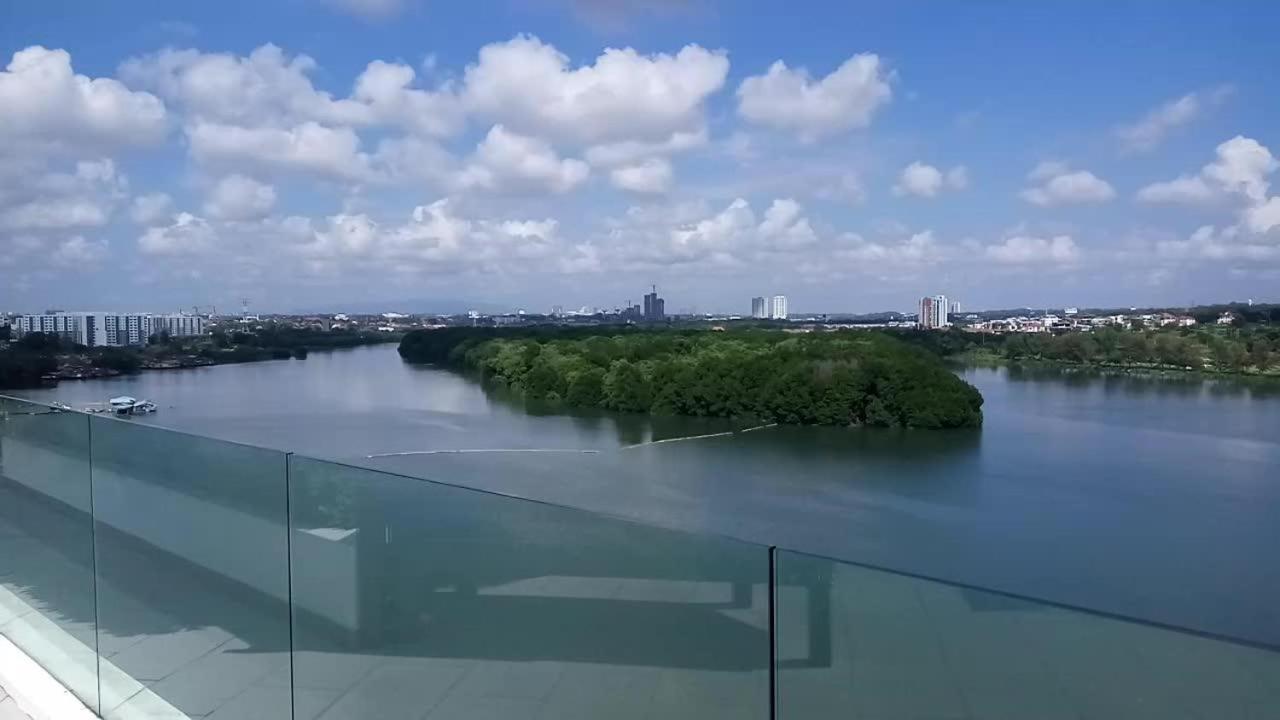 Bayu Marina Residence 3 Mins away Mid Valley Southkey
