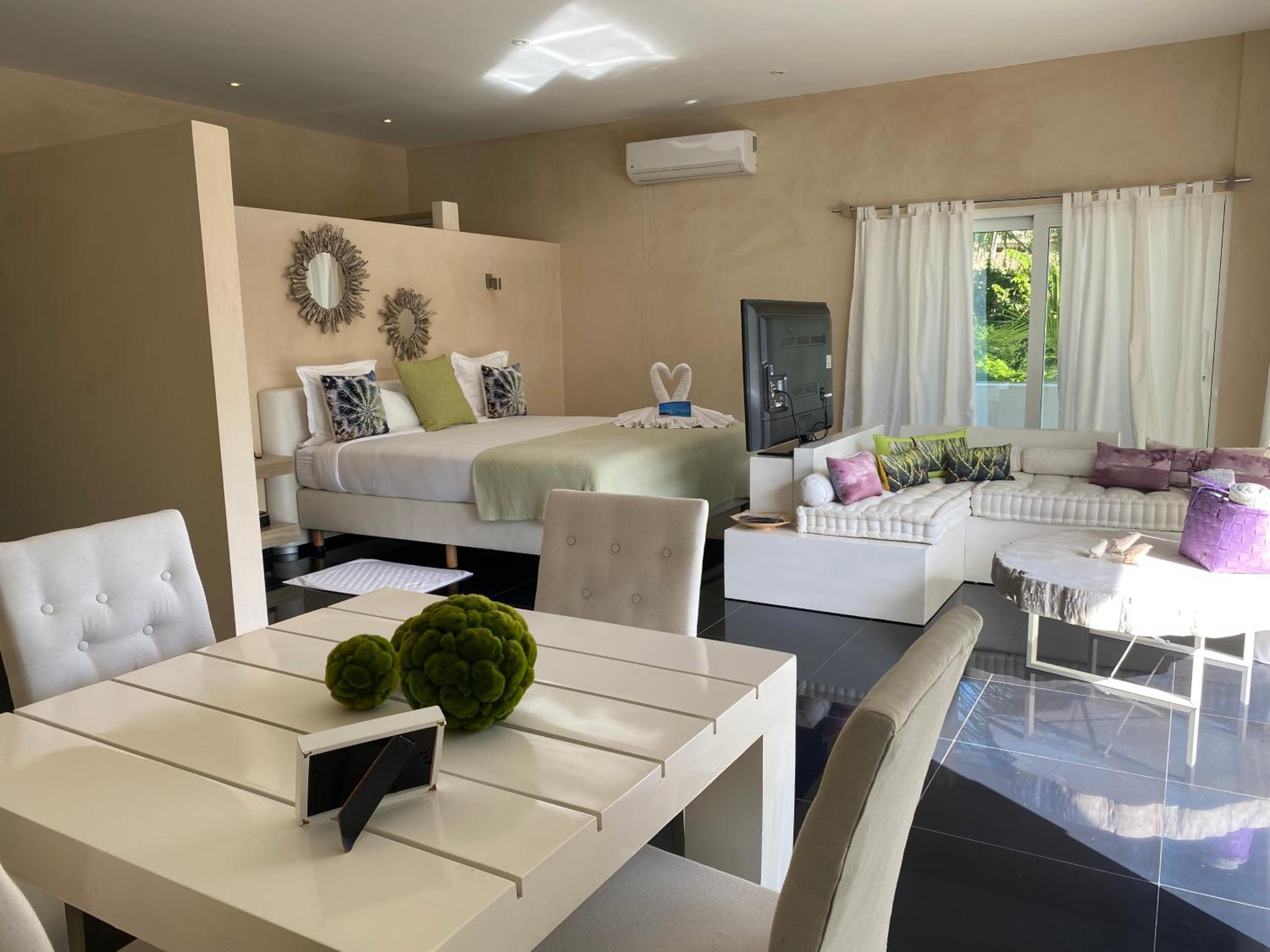 CASA-22 Luxury Boutique Hotel