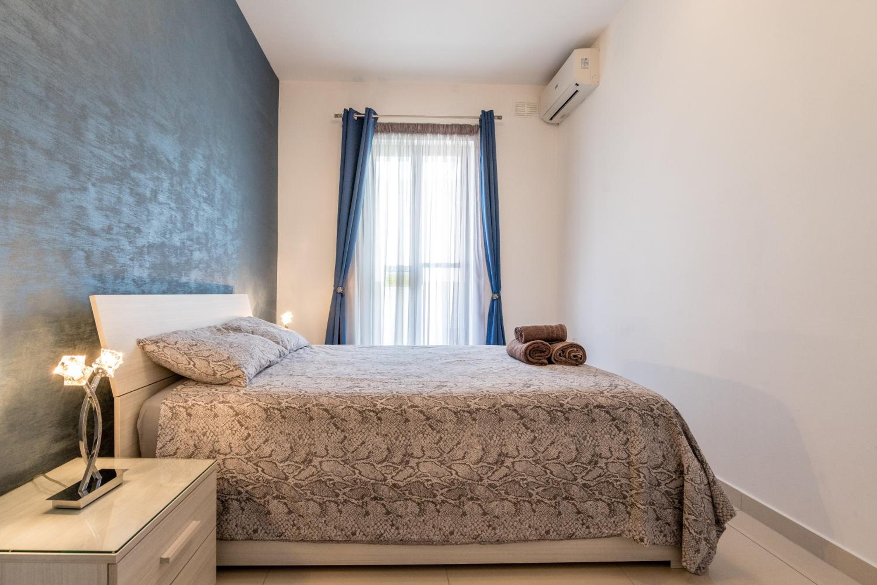 Brand New Apartment-2 Min From The Sea-Central Bugibba photo 2