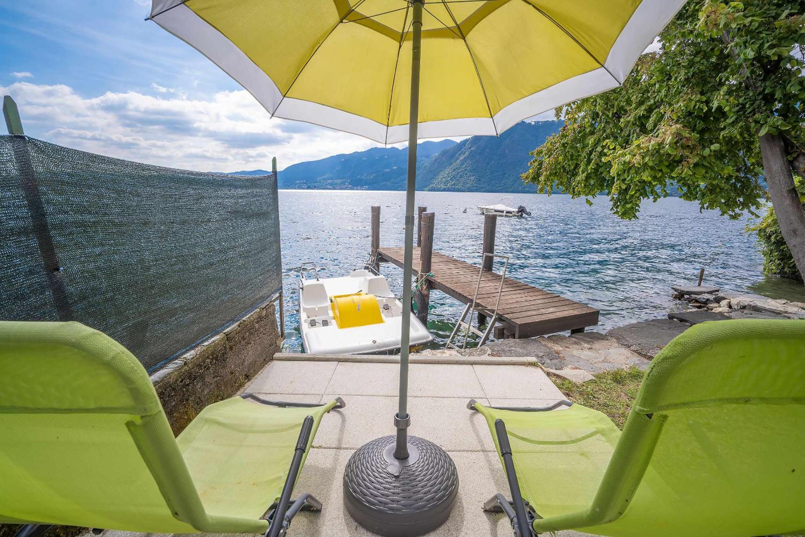 Il Glicine appartamento con darsena privata a lago view 4
