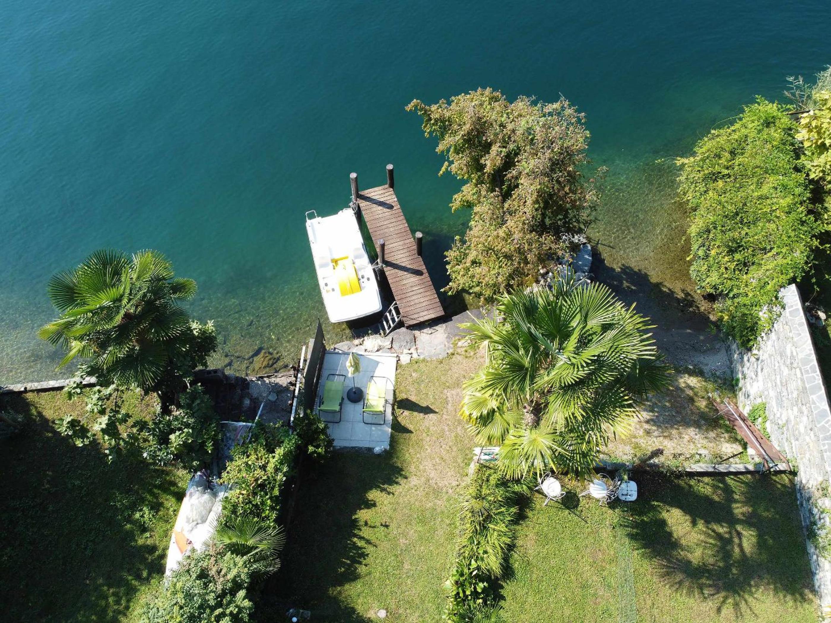 Il Glicine appartamento con darsena privata a lago view 5