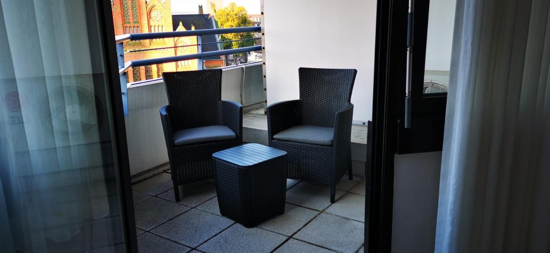Stylisches kleines Studio -Zentral gelegen- Nähe BayArena - in Leverkusen Wiesdorf City- Friedrich Ebert Platz 5a , 4te Etage mit Balkon-kein Aufzug-Lift-- view 4