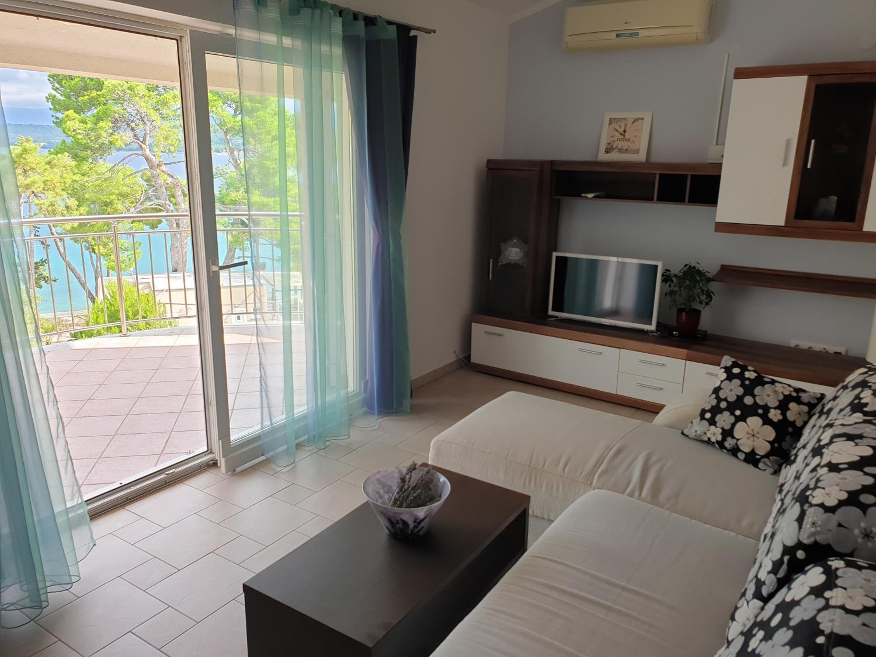 Mare & Mons Seafront Apartments