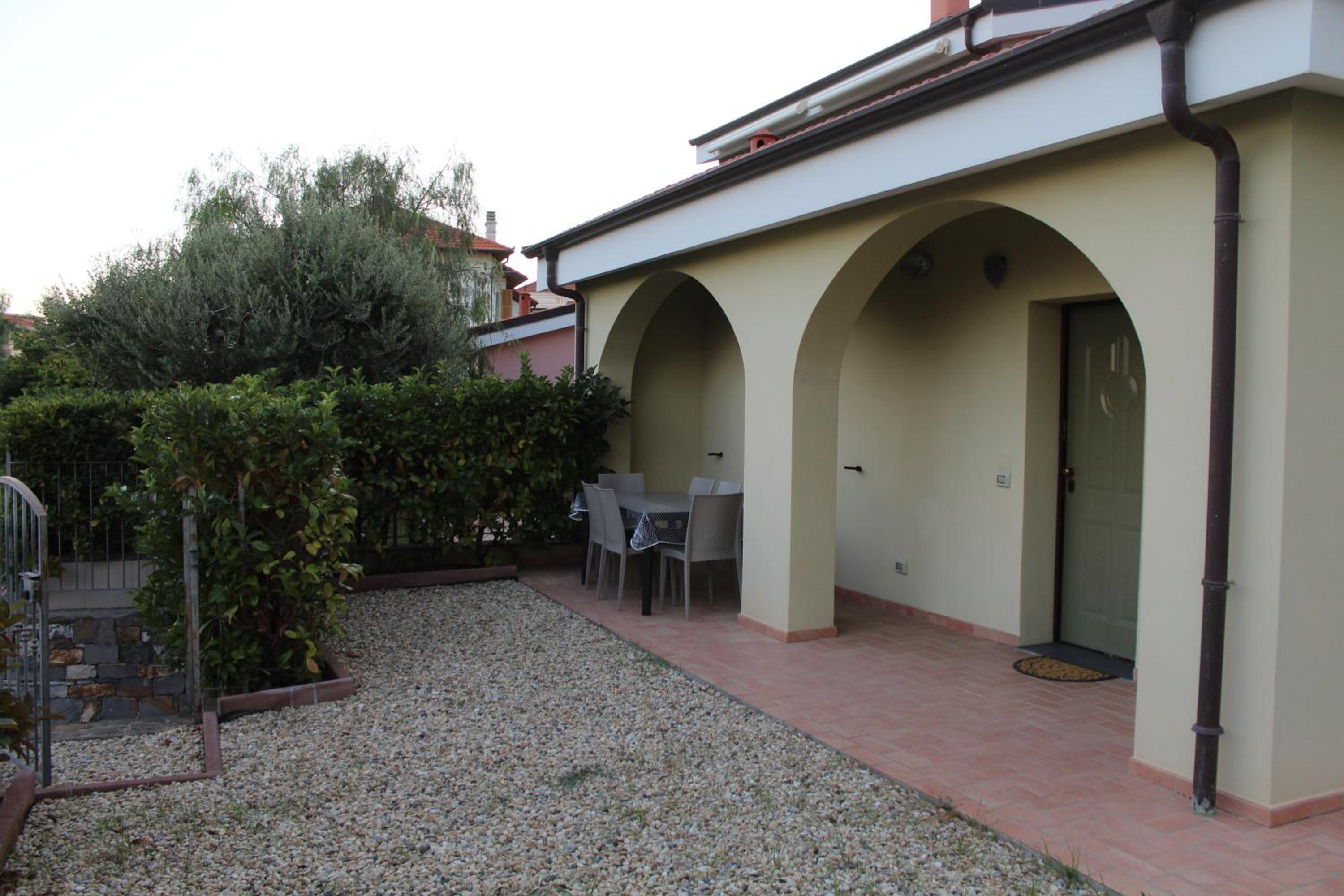 La casa di Mauro - Posto auto privato gratuito - Mare e ciclabile a pochi passi view 2