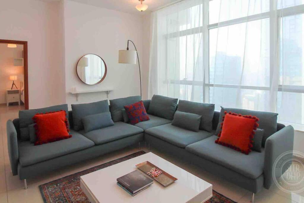 AIRDHP MARINA & SEA VIEW Modern 3 BED