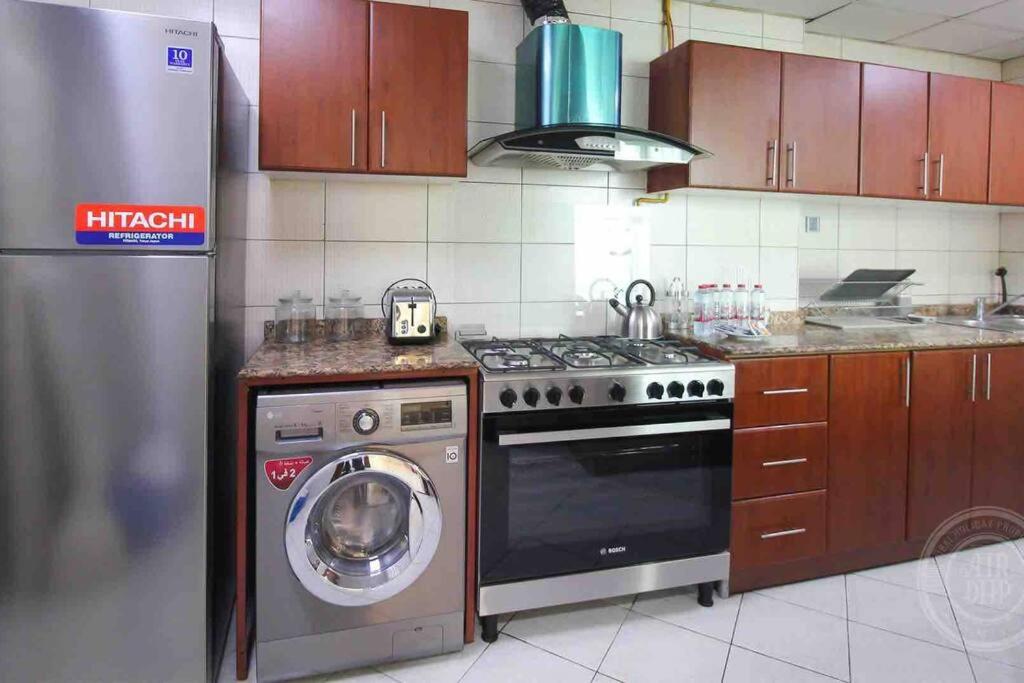 AIRDHP MARINA & SEA VIEW Modern 3 BED