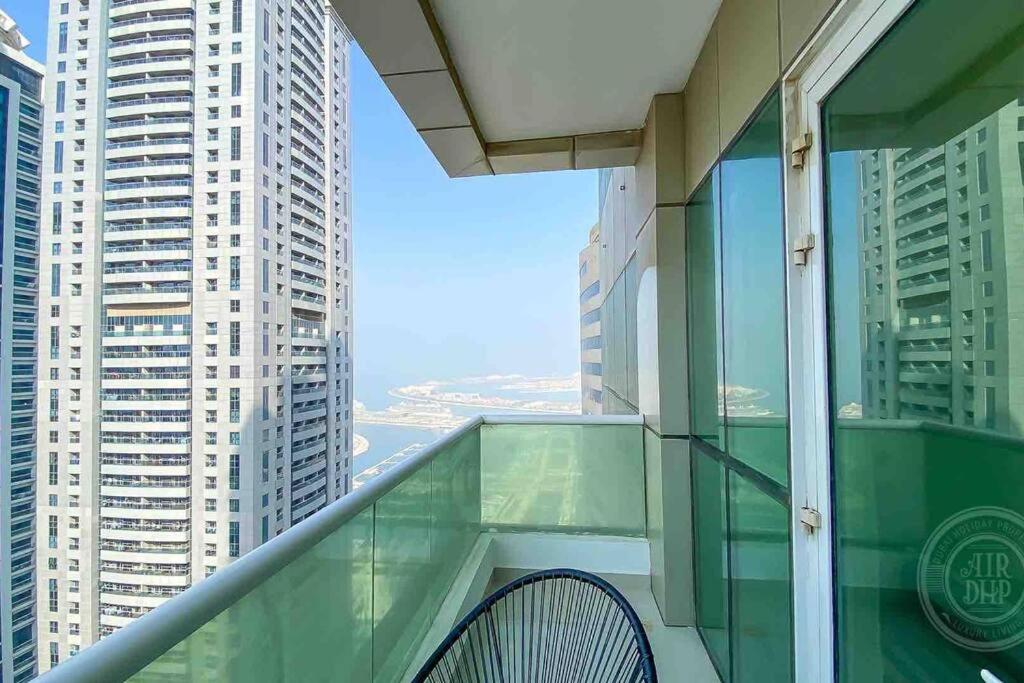AIRDHP MARINA & SEA VIEW Modern 3 BED