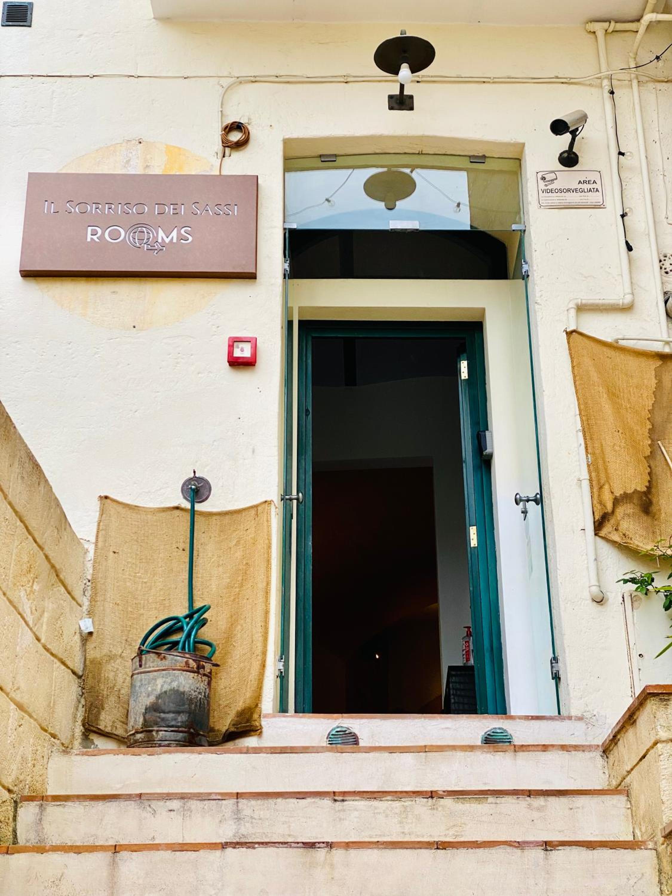 Il Sorriso Dei Sassi Rooms view 4