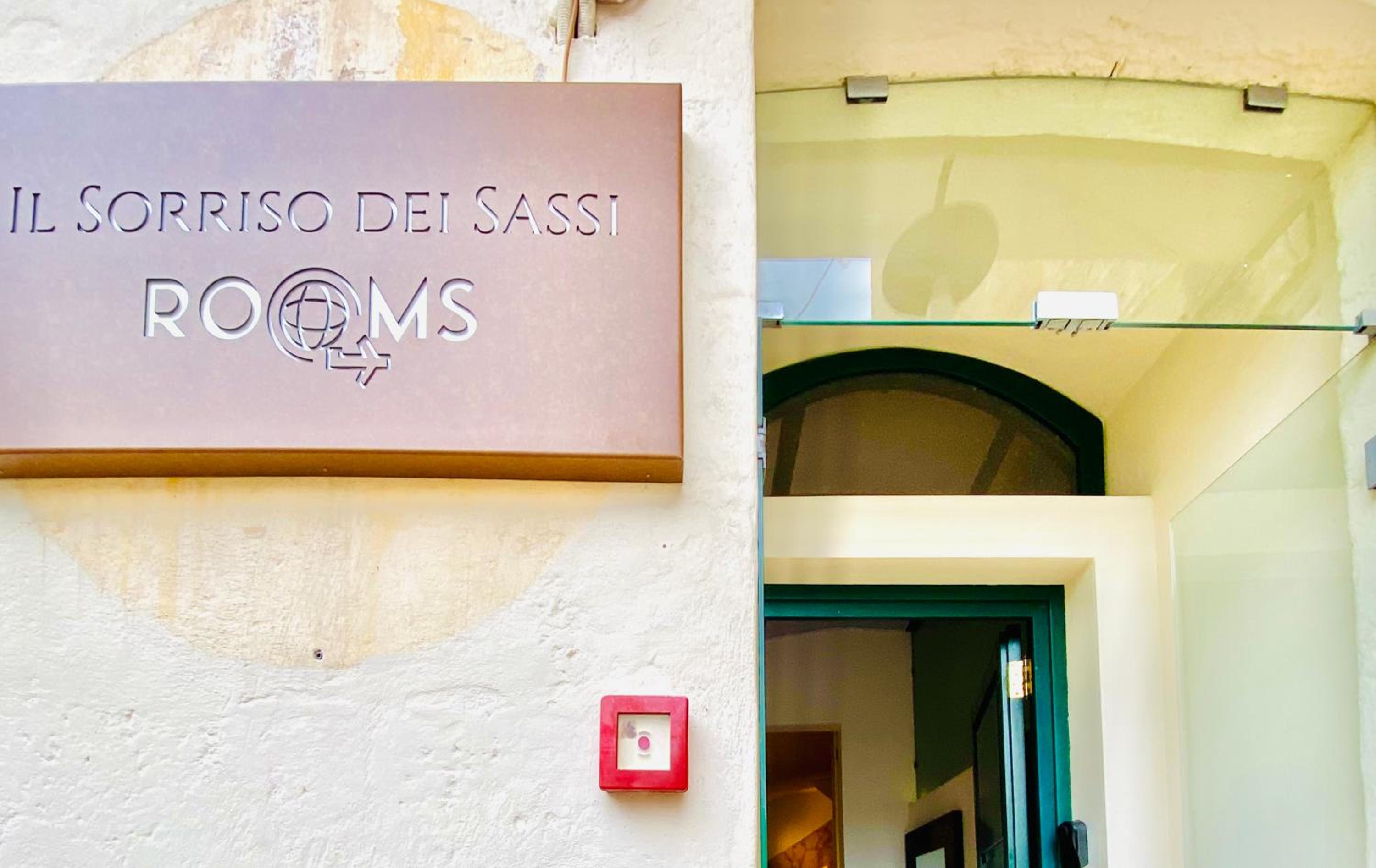 Il Sorriso Dei Sassi Rooms view 3