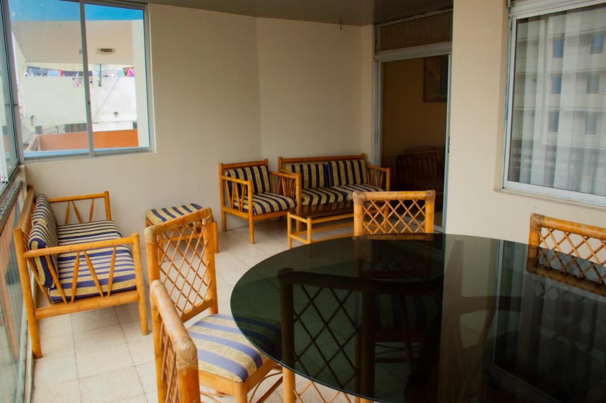 Hemingway Salinas Apartment view 4