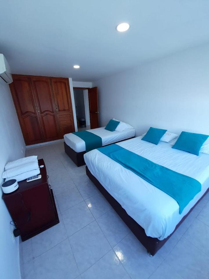 Apartamento en Cartagena Edificio El conquistador Sector el Laguito - By Corfeinco