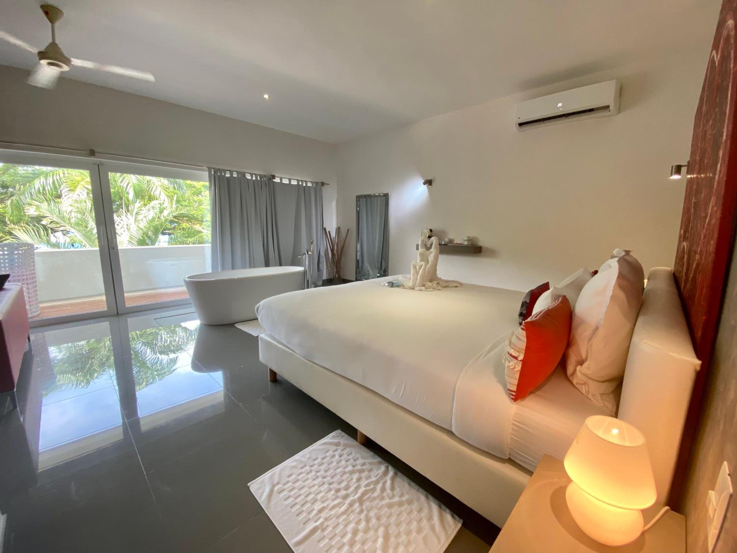 CASA-22 Luxury Boutique Hotel
