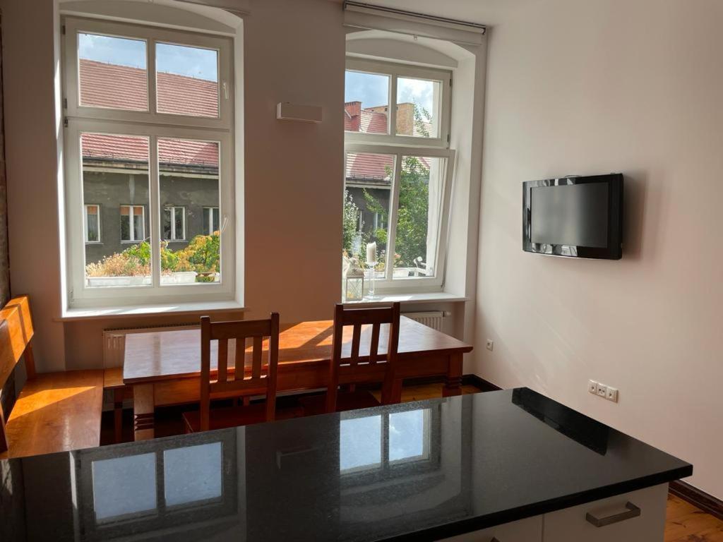 Uroczy apartament 97m2 w samym centrum Wrocławia view 2