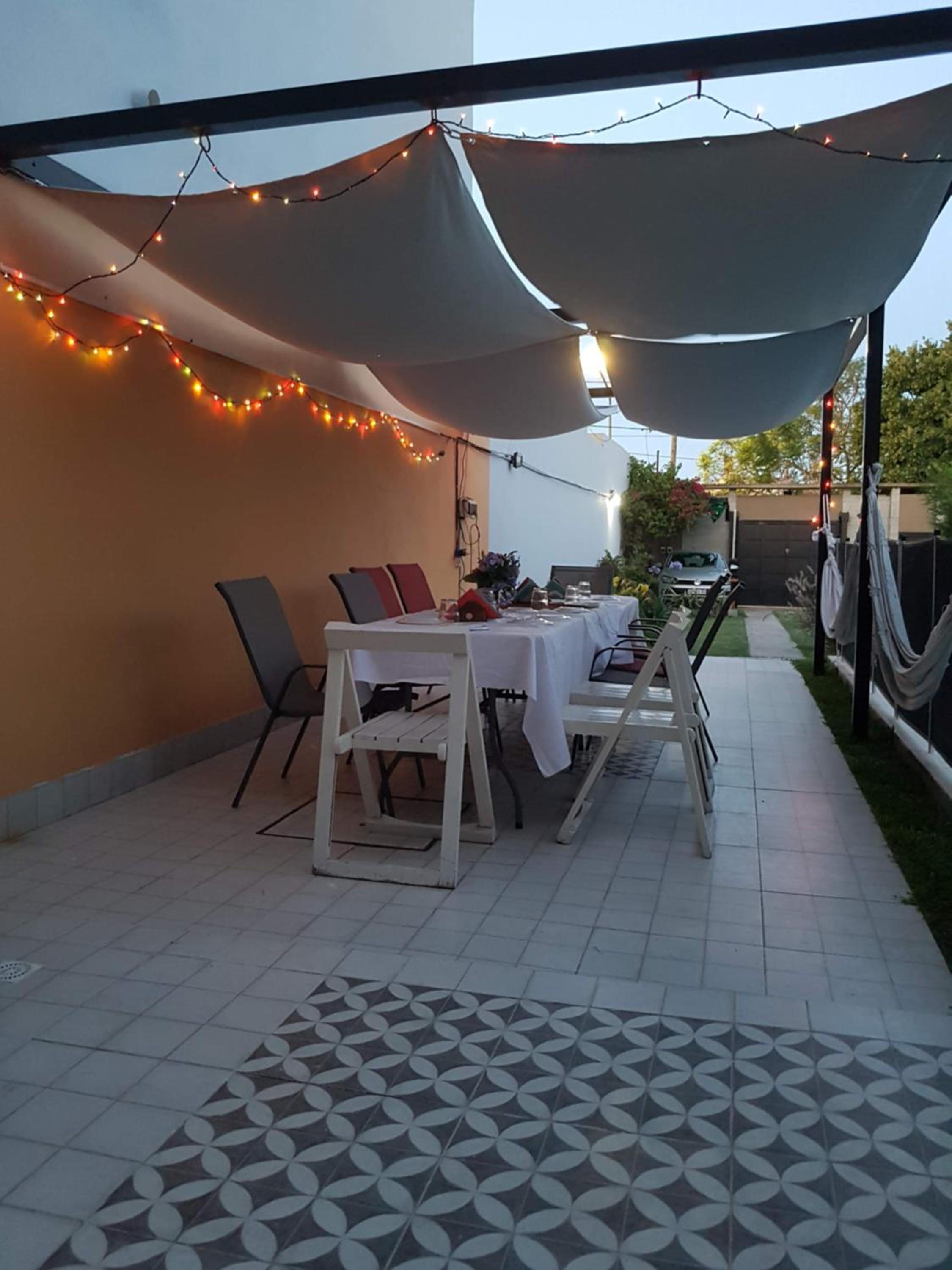 Casa con pileta LA PLATA