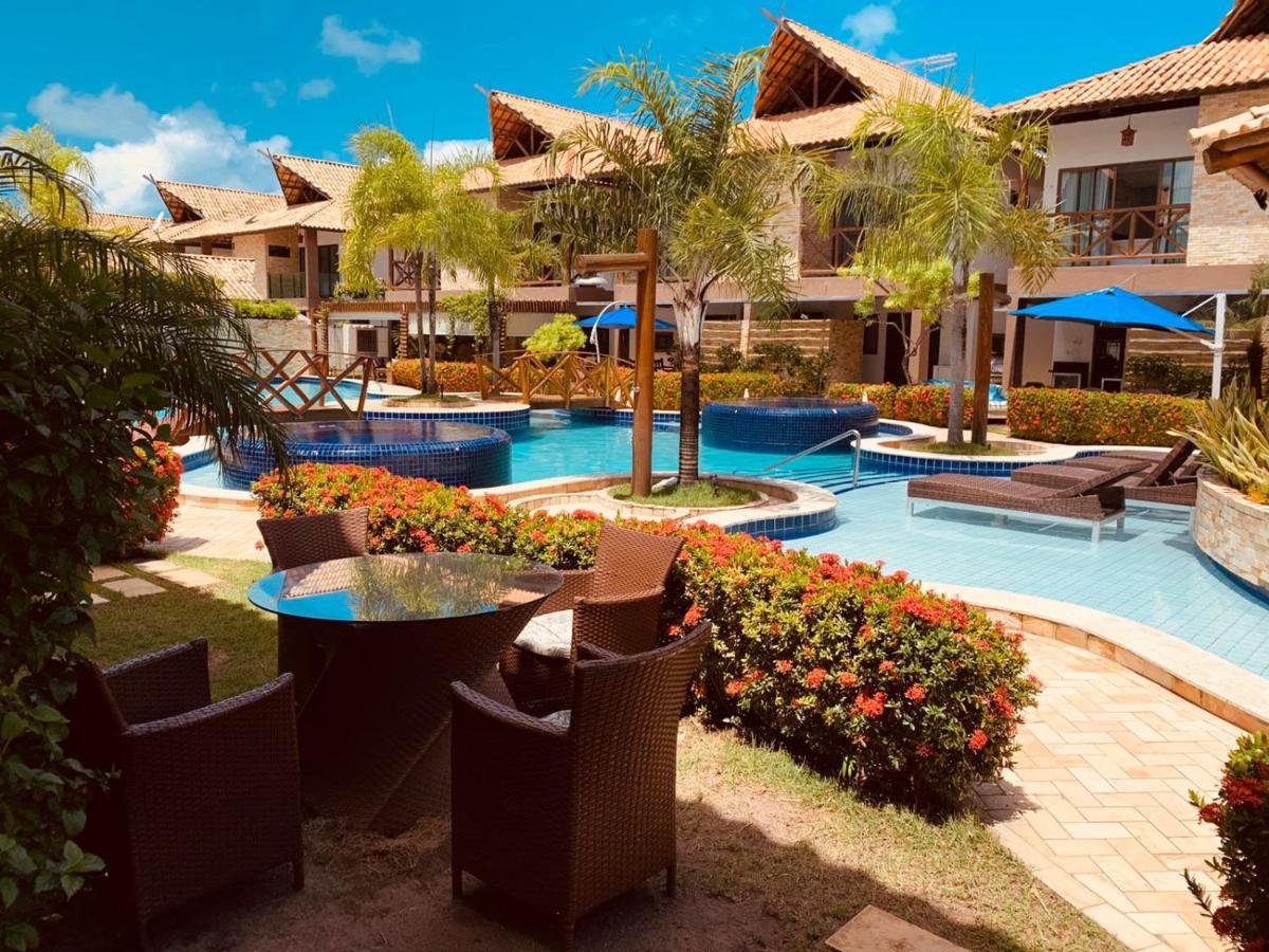 Bangalô com área de lazer estilo resort
