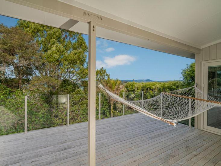 Hosts on the Coast Puriri Pride