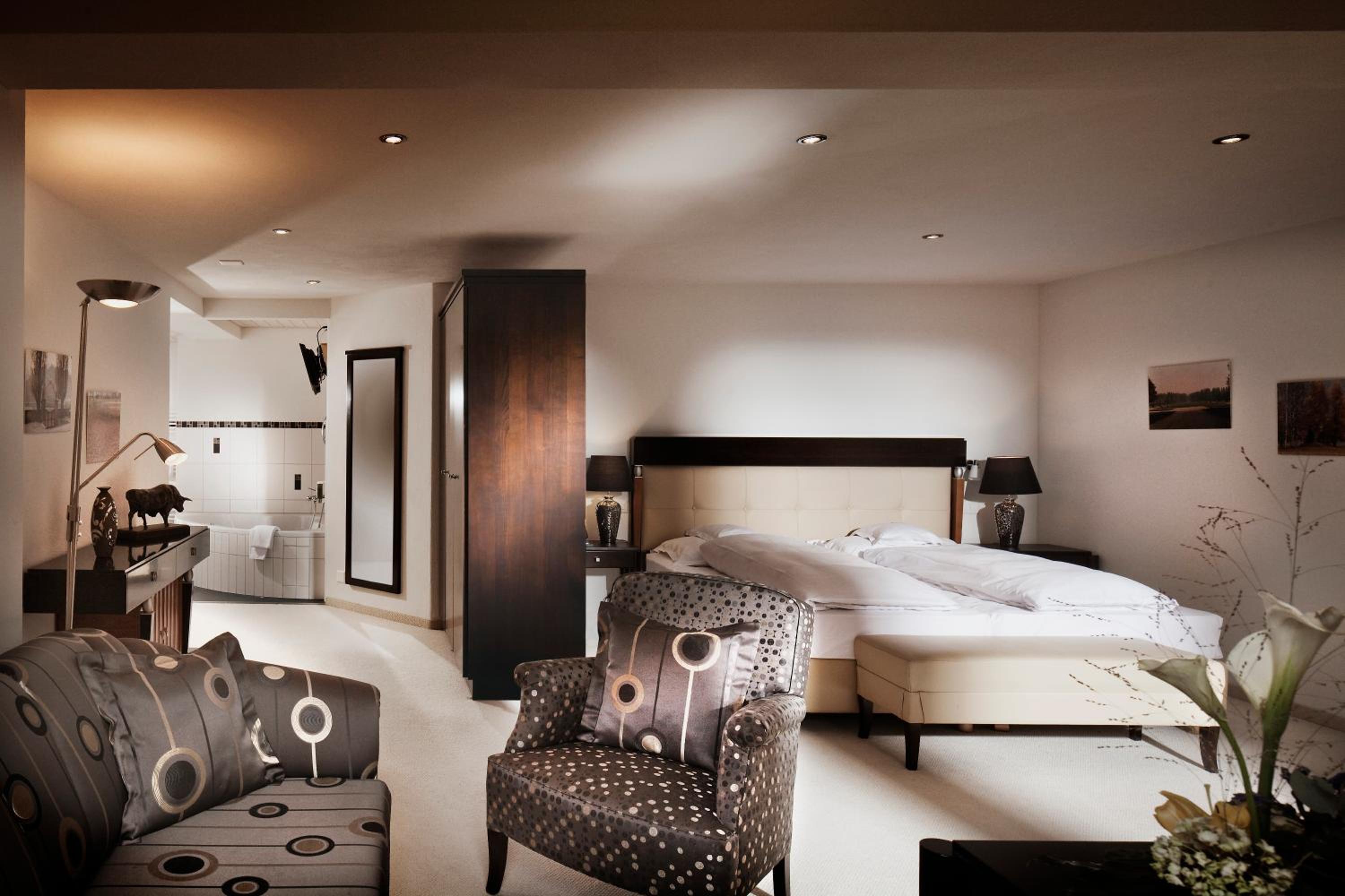 Waldhotel Doldenhorn — 12
