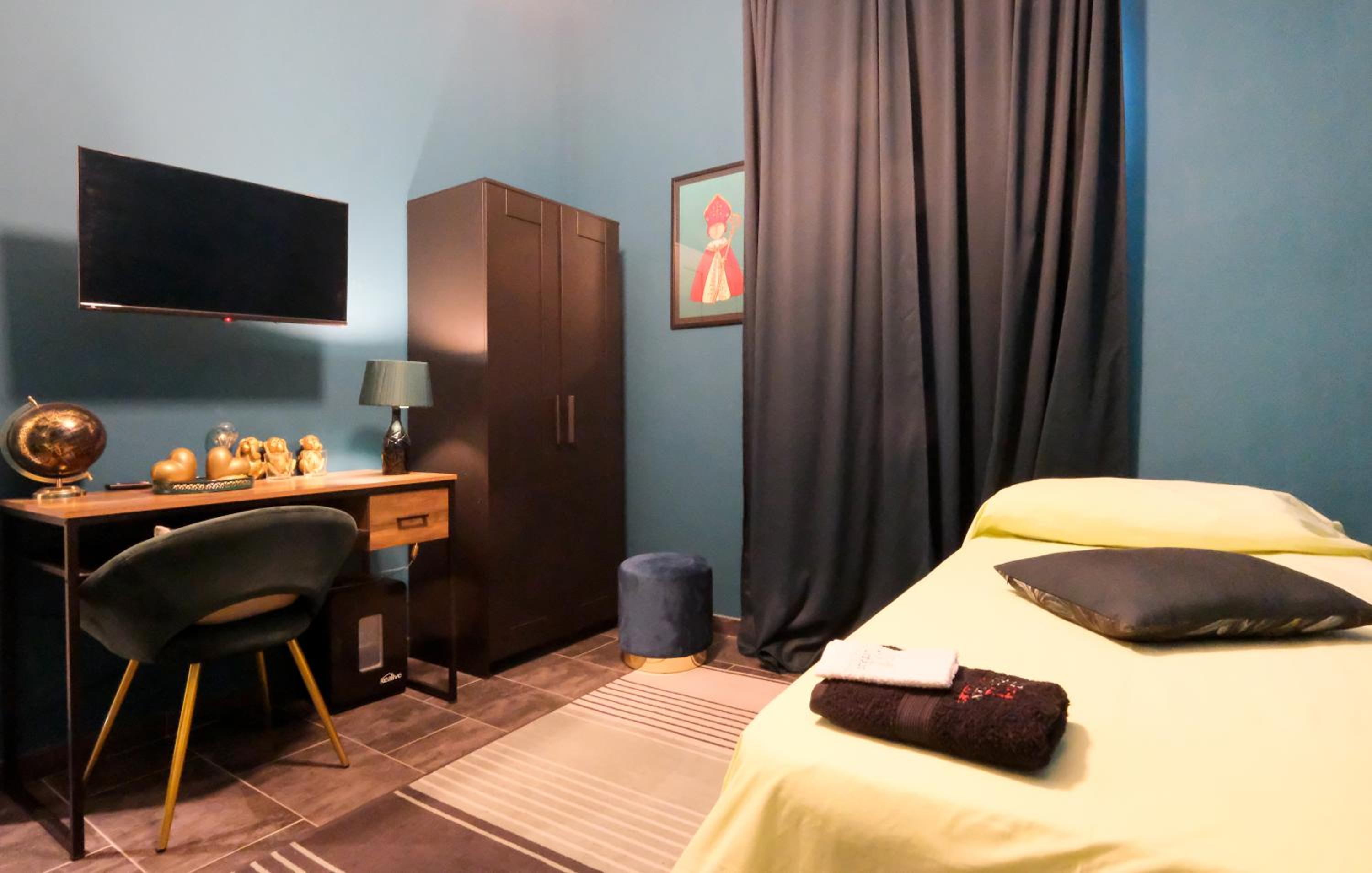 hotel room