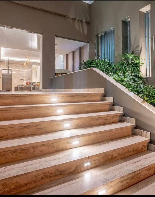 Dom. Rep. Exclusive 2 bed Apt. Evaristo Morales view 3