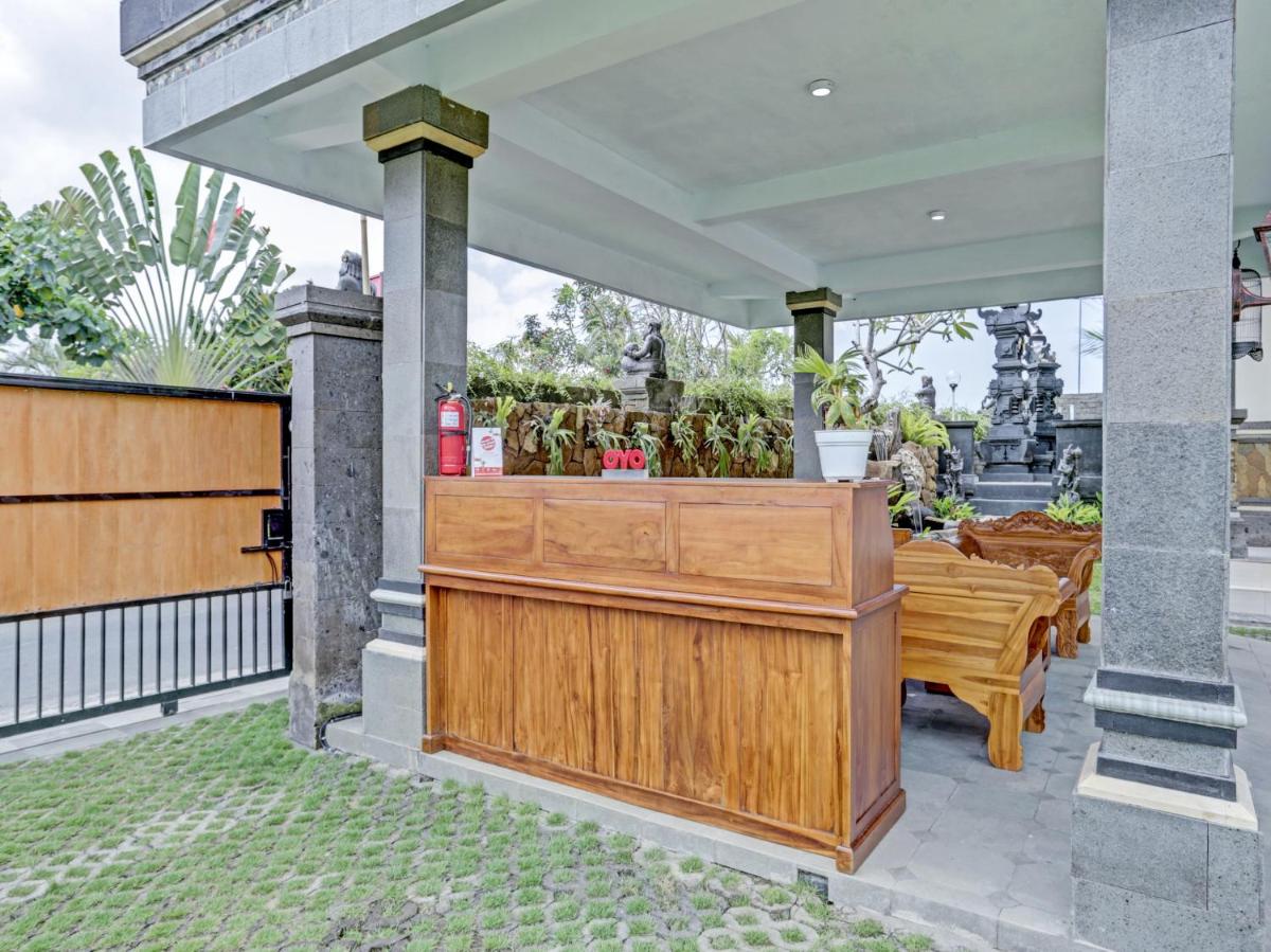 outdoor BBQ area