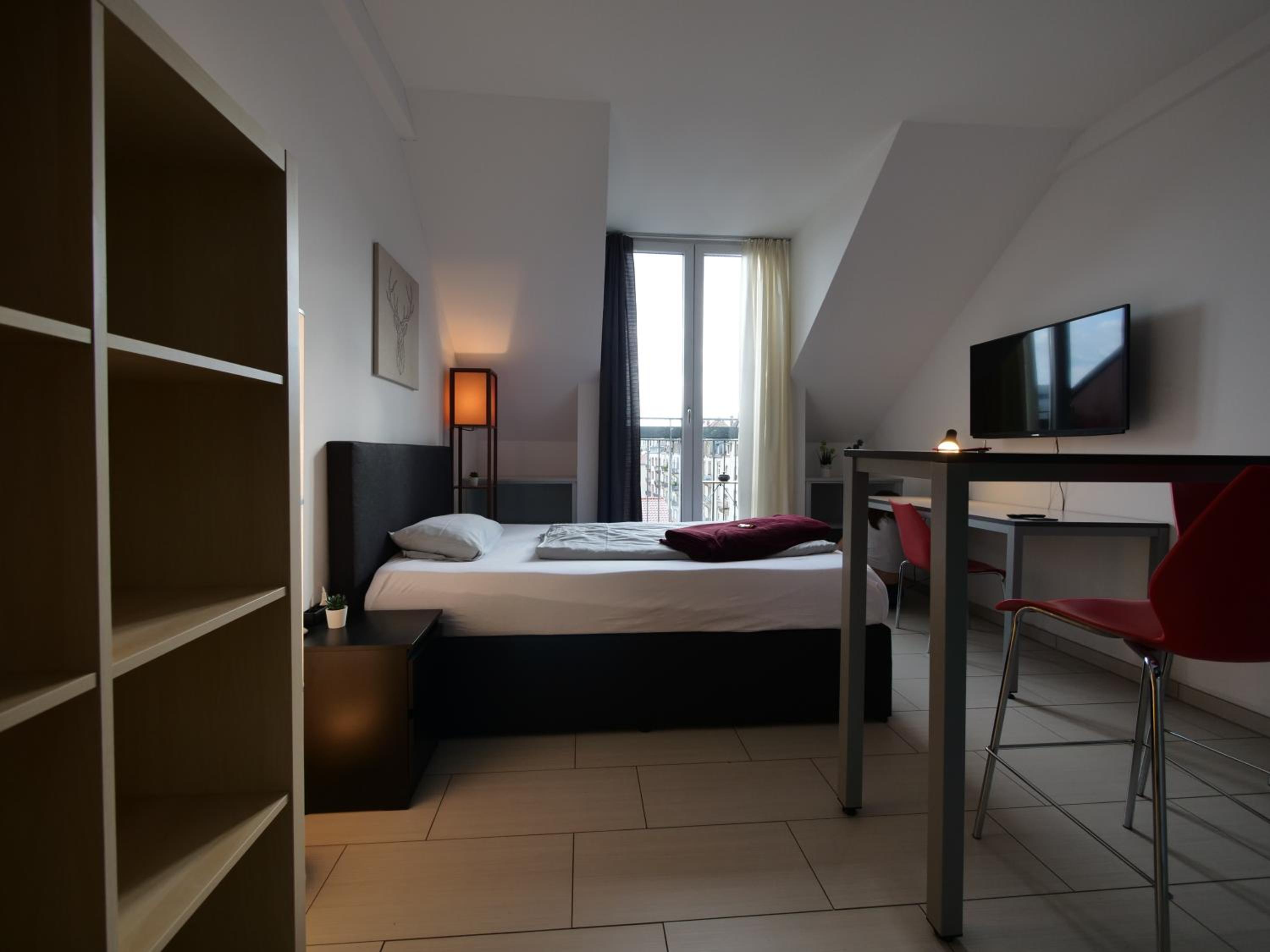 hotel room