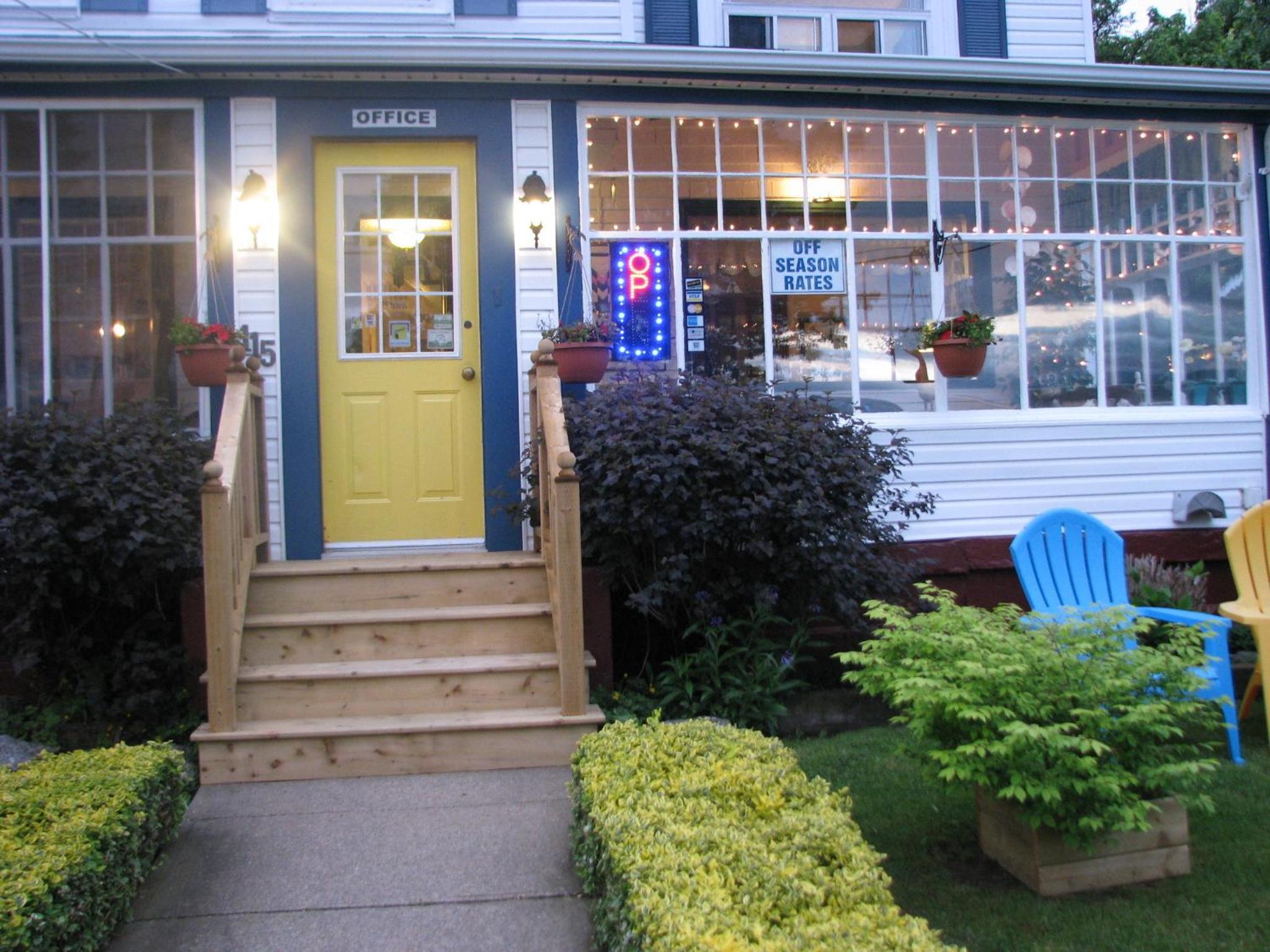Bayside Inn