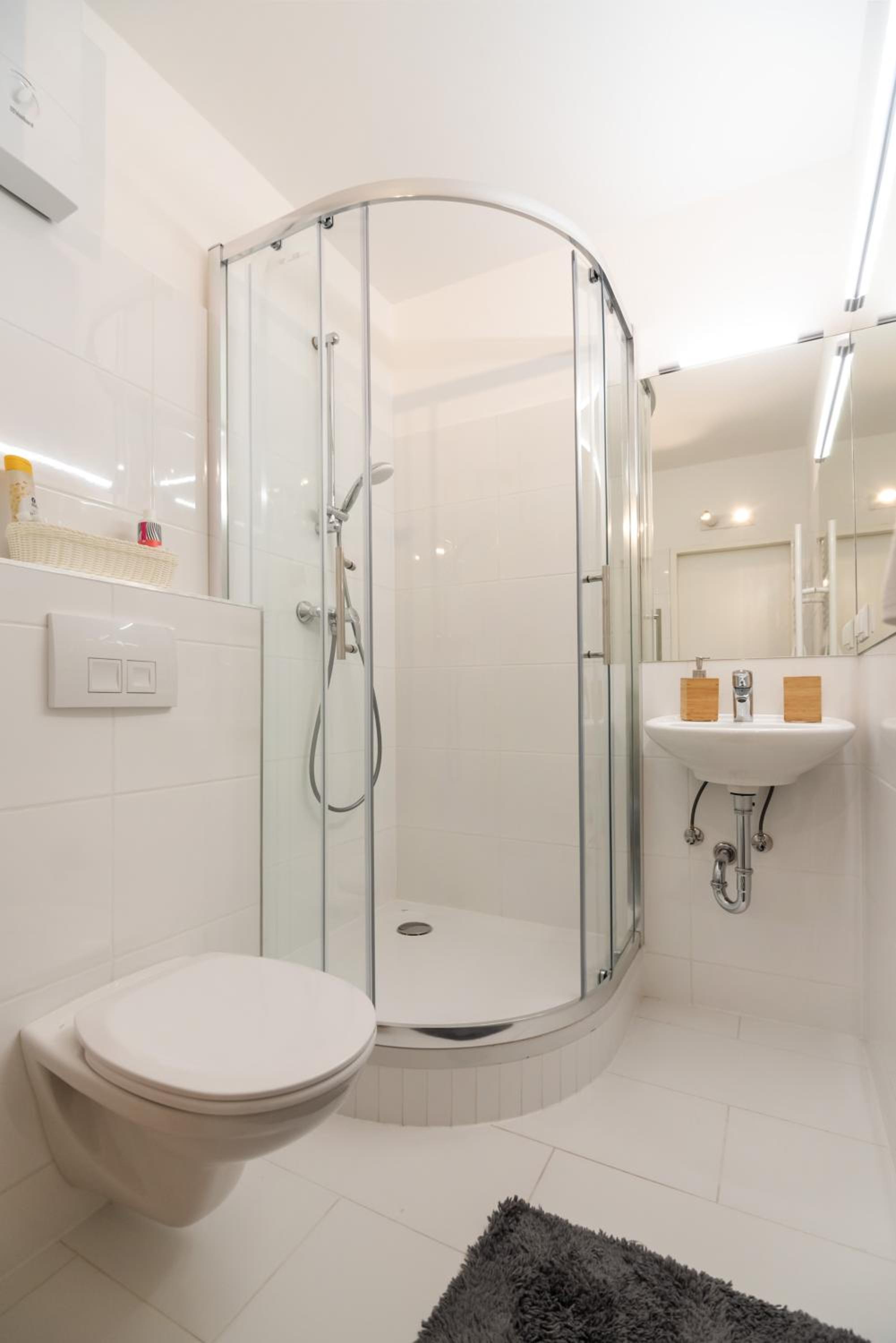 Modern, bright Studio -close to the center in a quiet area