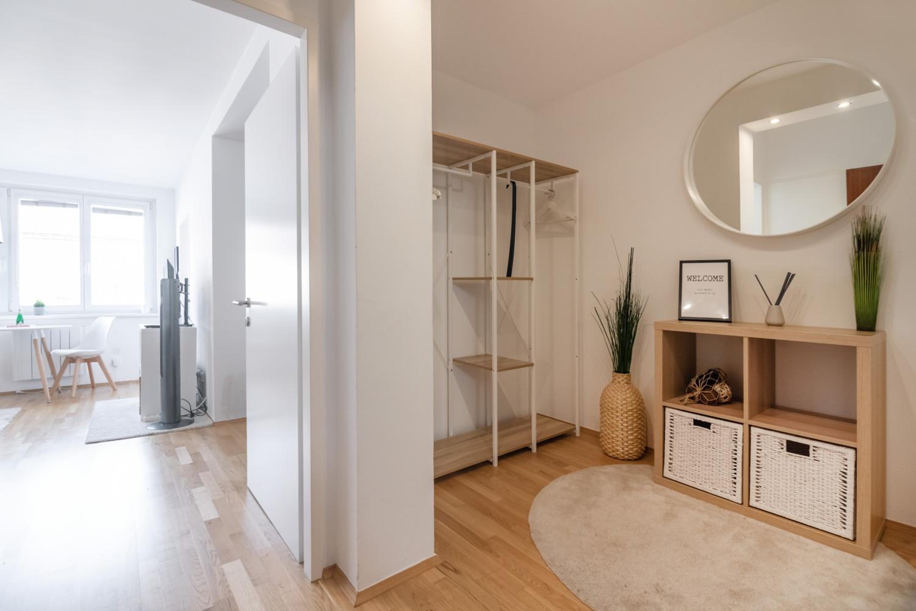 Modern, bright Studio -close to the center in a quiet area