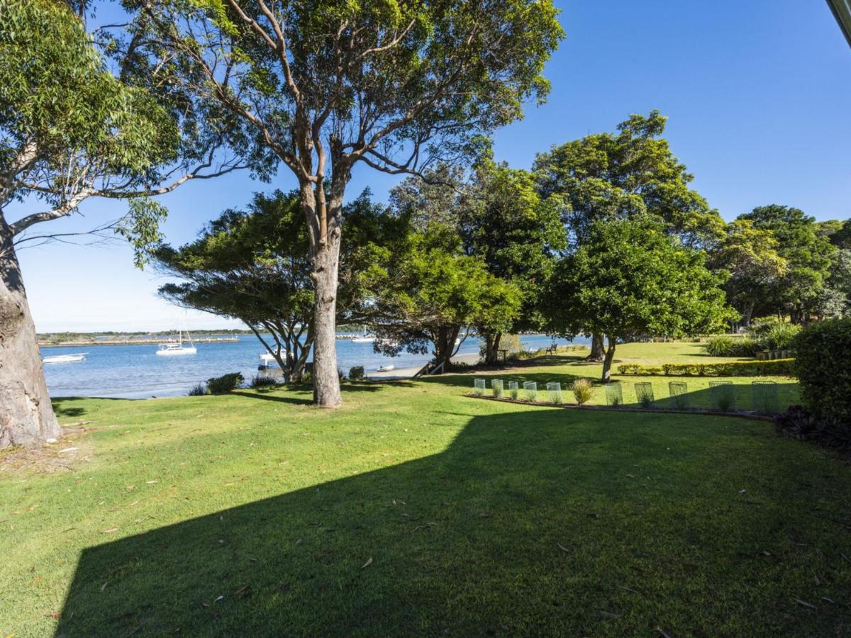 Montrose by the Bay