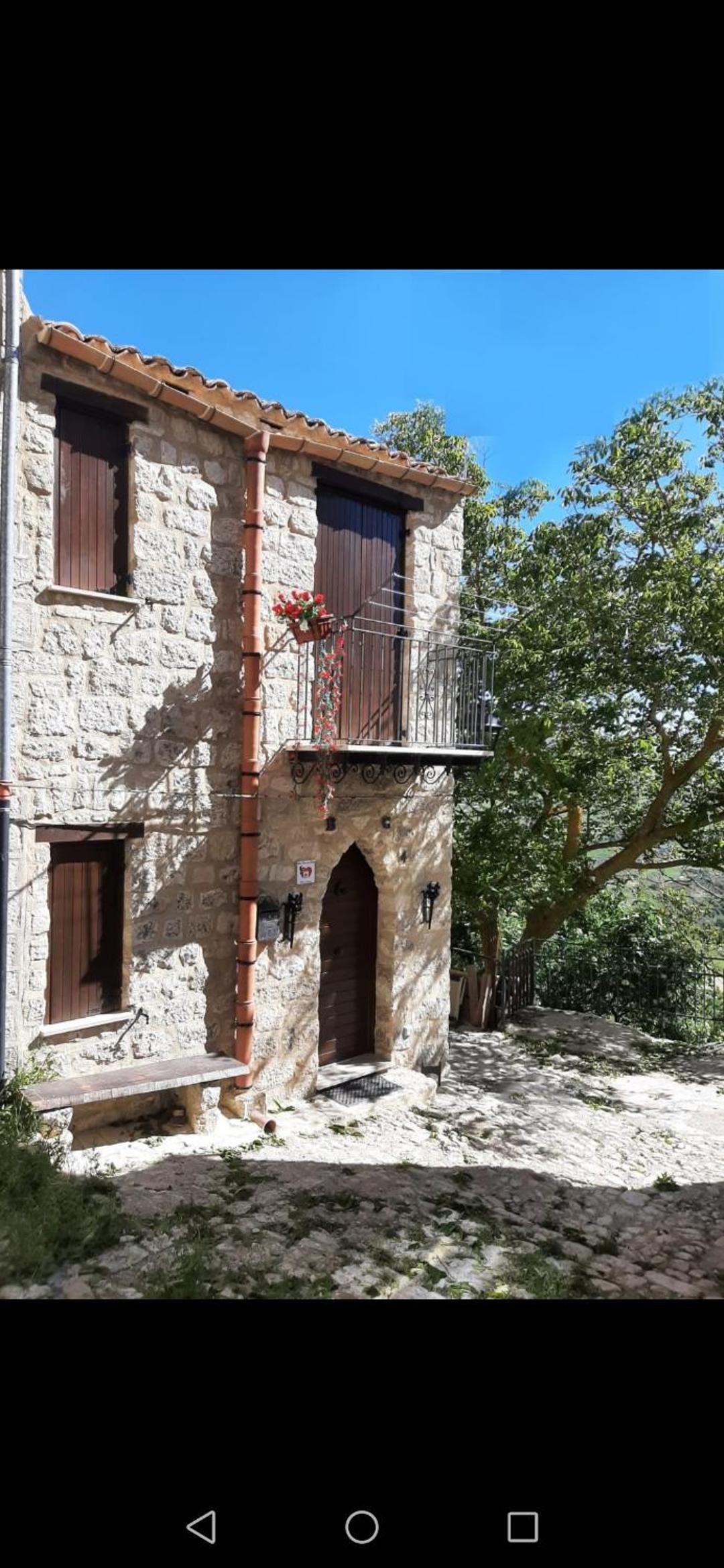 La Casa del Poeta , un romantico chalet da mille e una notte view 3
