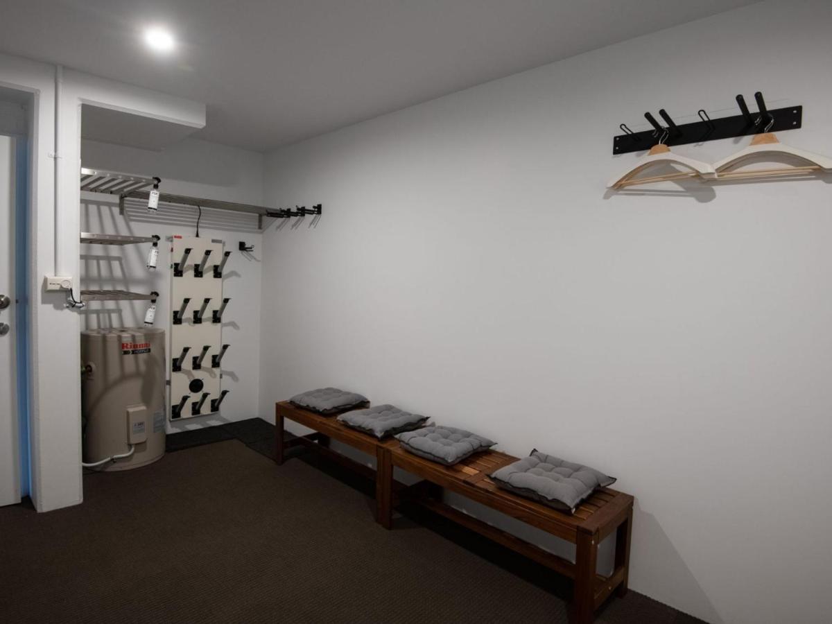 Avalanche 6 Stylish Modern Apartment in Central Location